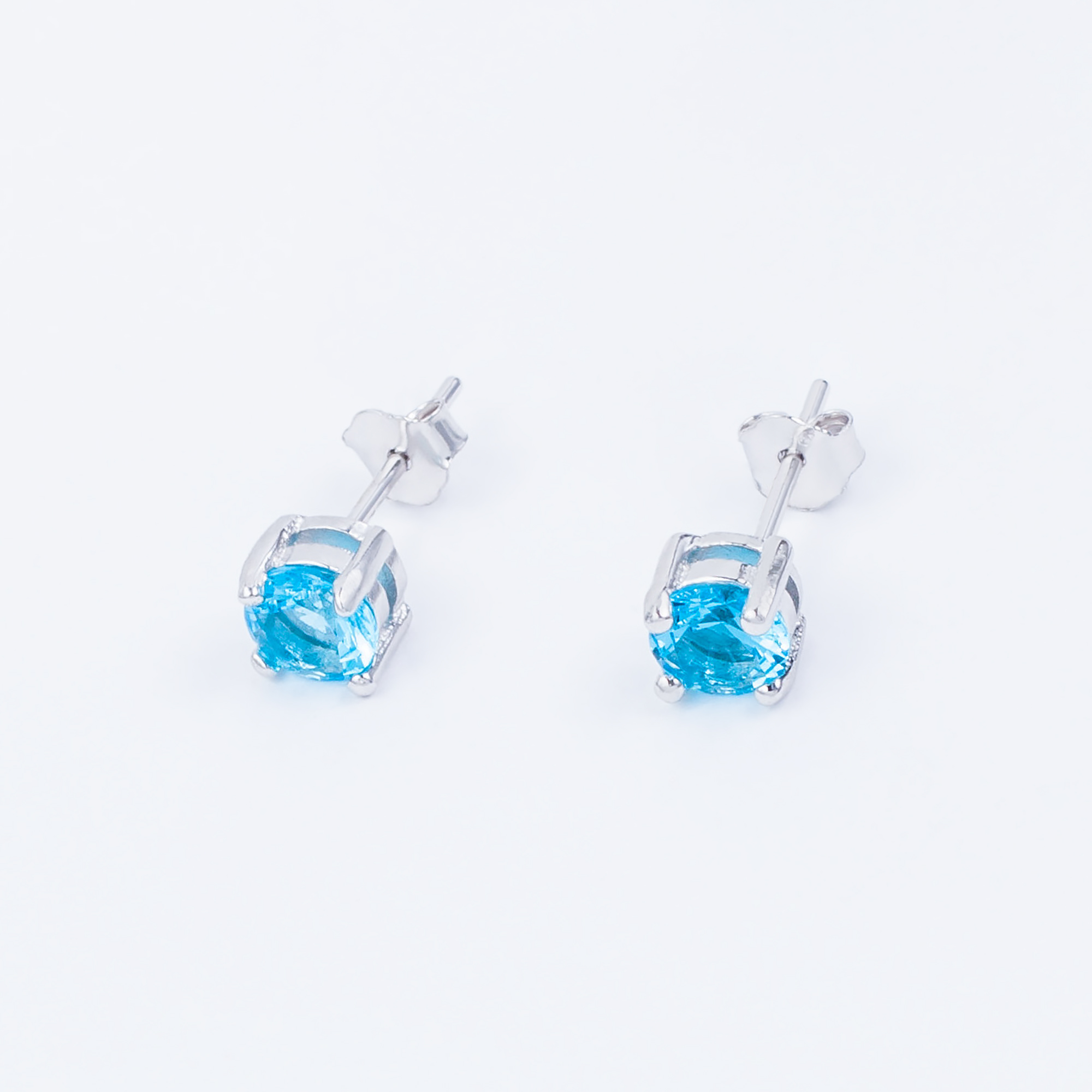 

Сережки TOP Silver 0,95 г 520151г