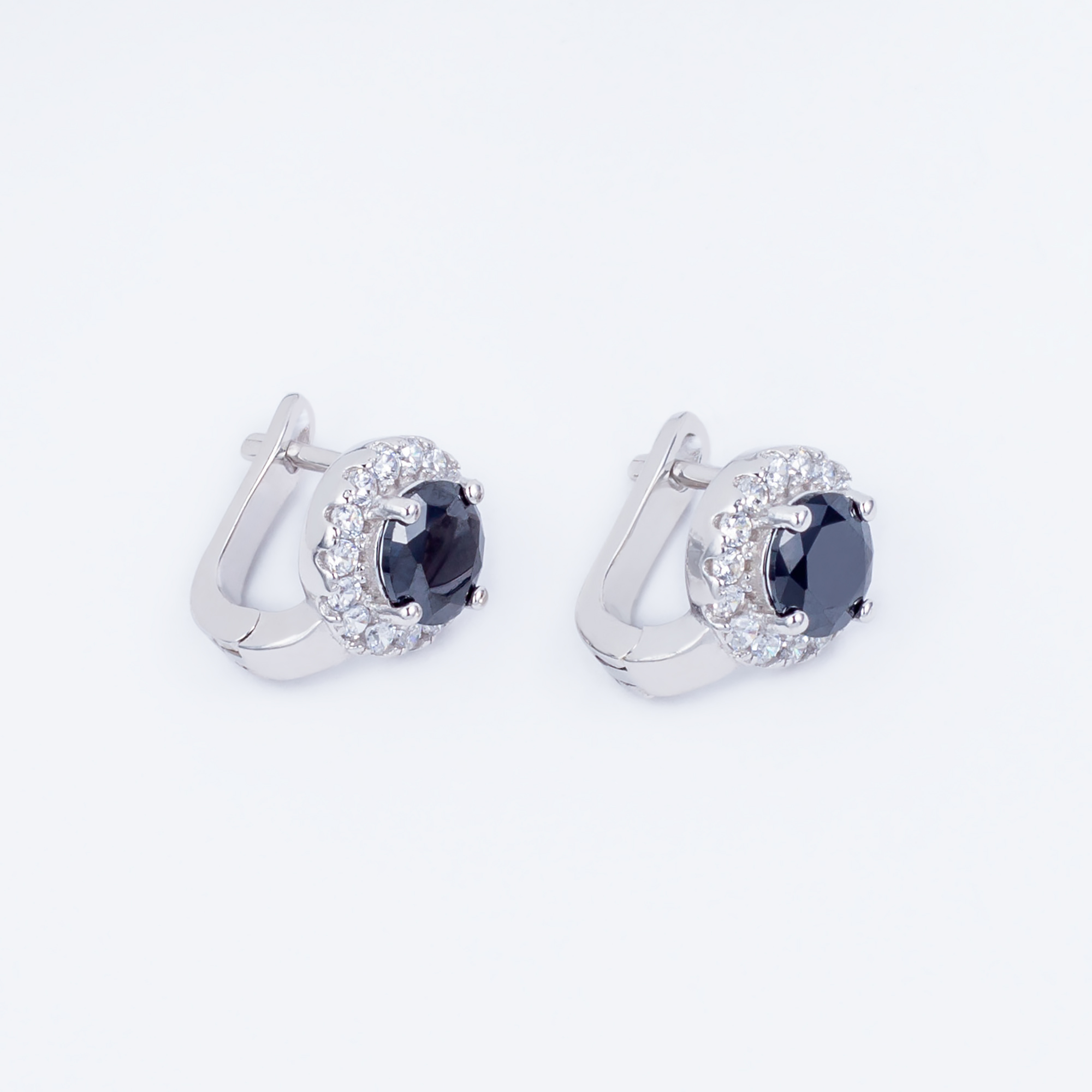

Сережки TOP Silver 4,02 г 9520100ч