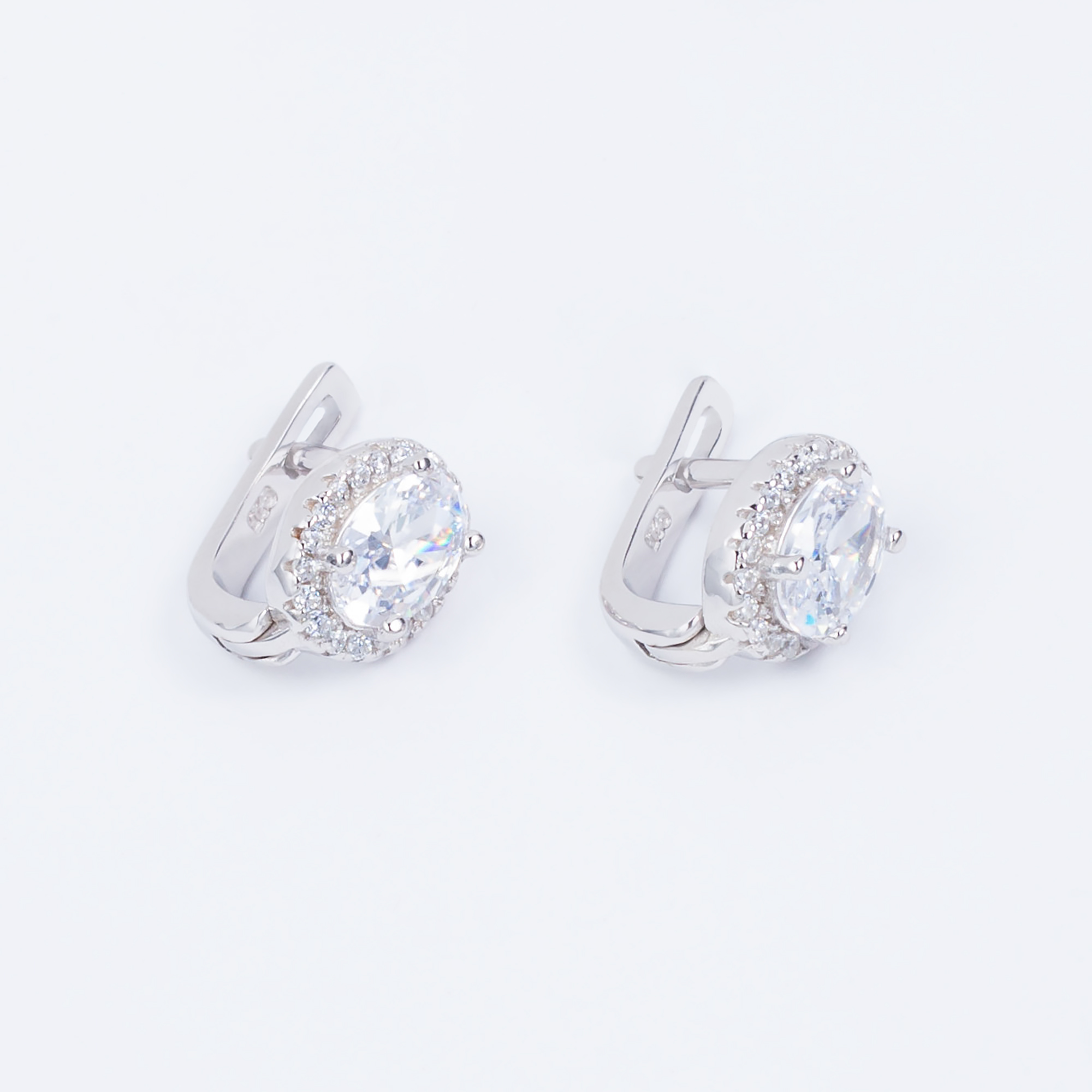 

Сережки TOP Silver 2,62 г 520340б