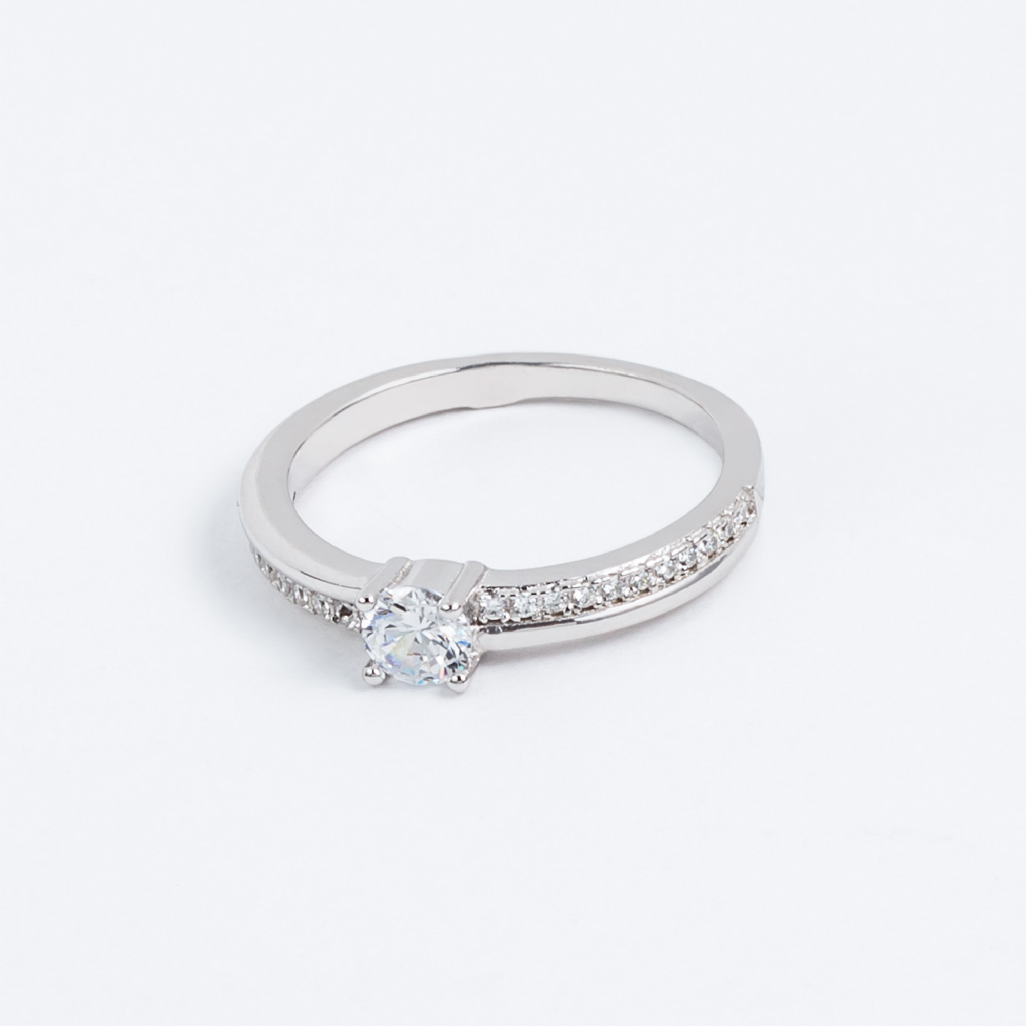 

Каблучка TOP Silver розмір 18,0 2,23 г