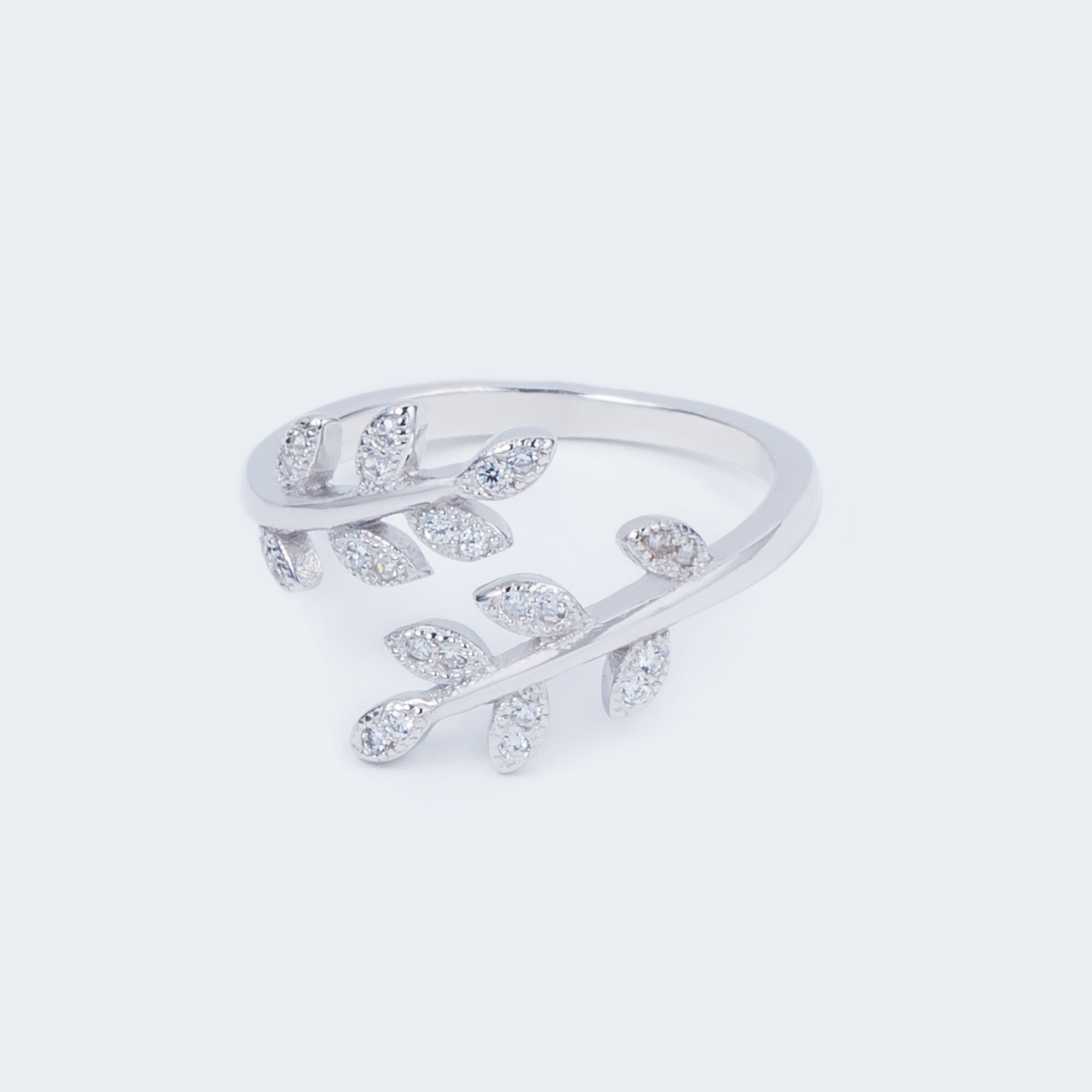 

Каблучка TOP Silver розмір 15,5 2,20 г