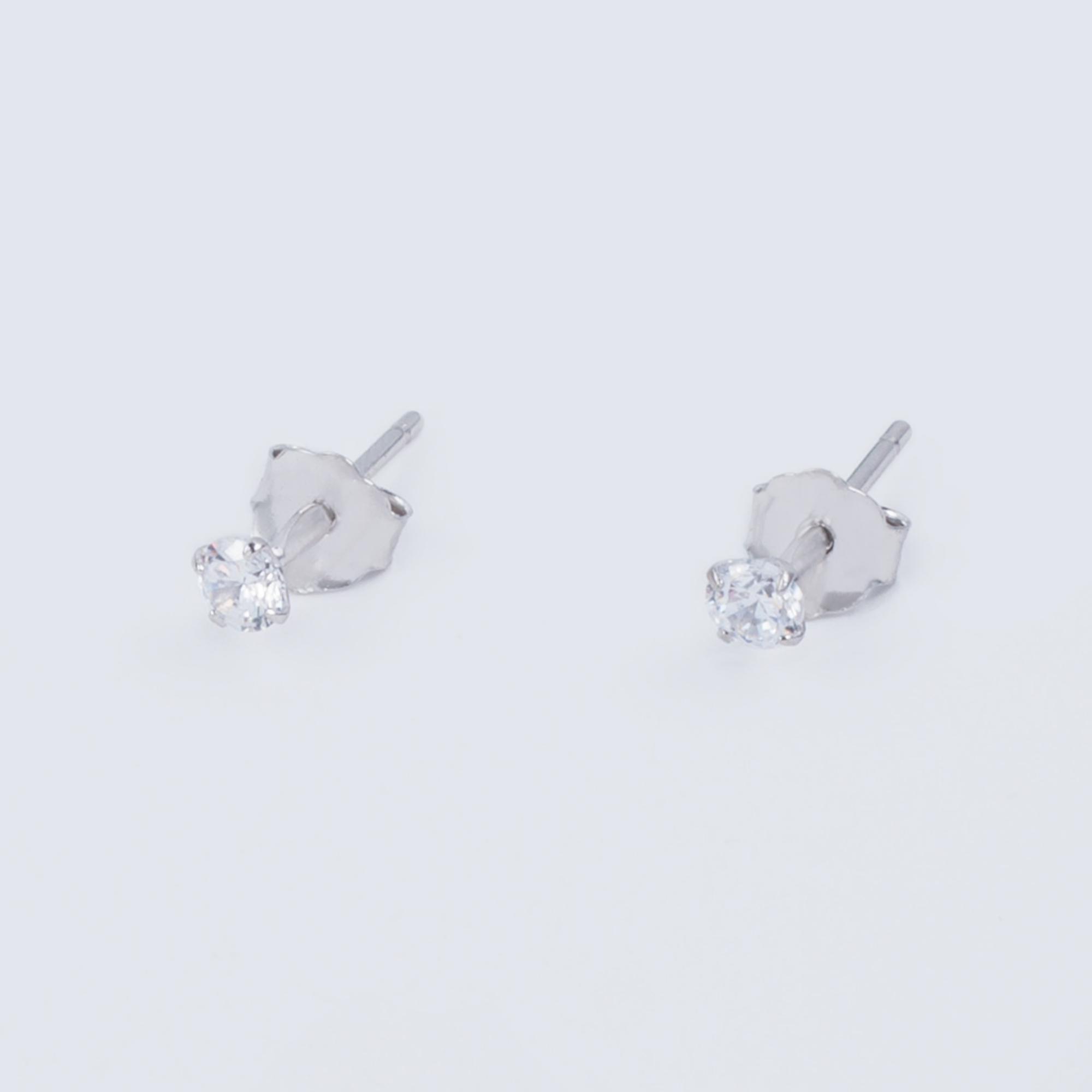 

Сережки TOP Silver 0,34 г 520204б