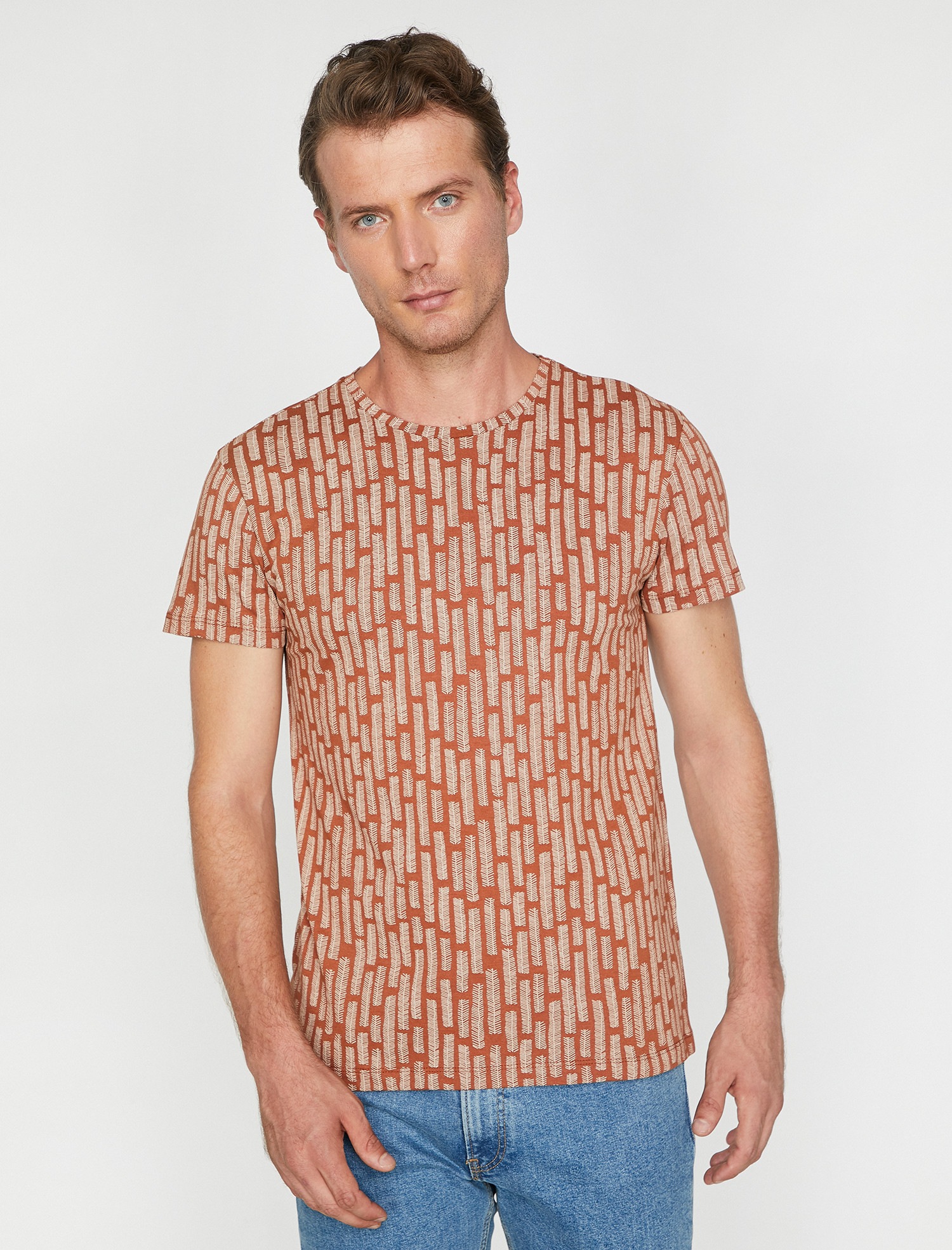 

Футболка Koton 9YAM11805CK-02H S Brown Design