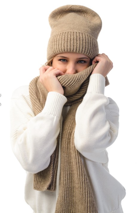 

Женский трикотажный комплект Fashion шапка+снуд цвет Капучино
