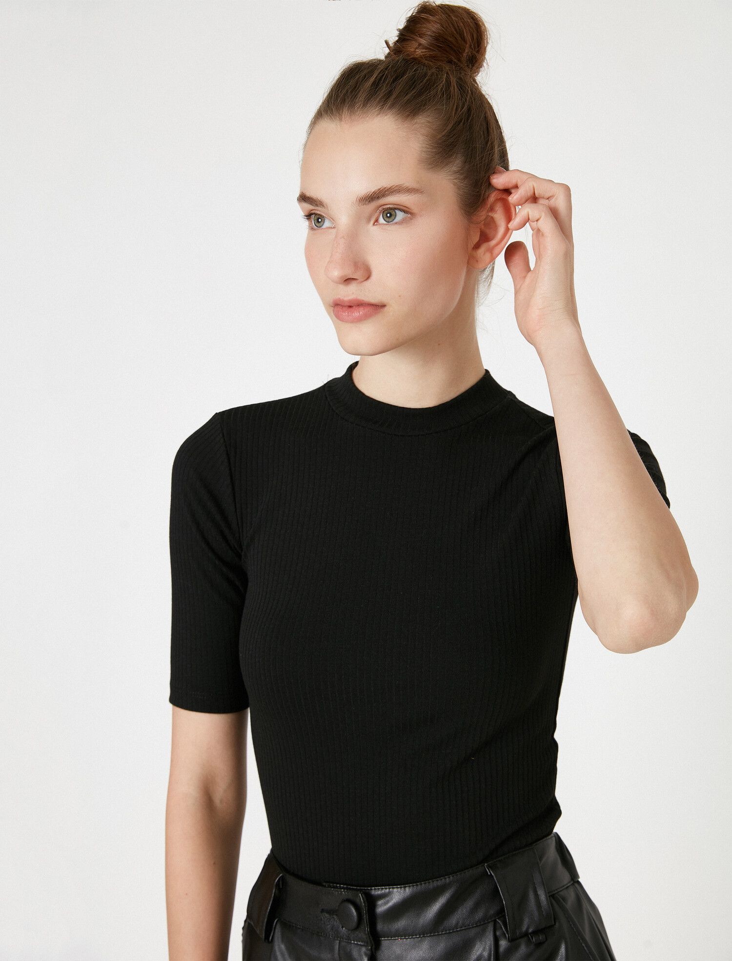 

Футболка Koton 0KAL18173OK-999 L Black