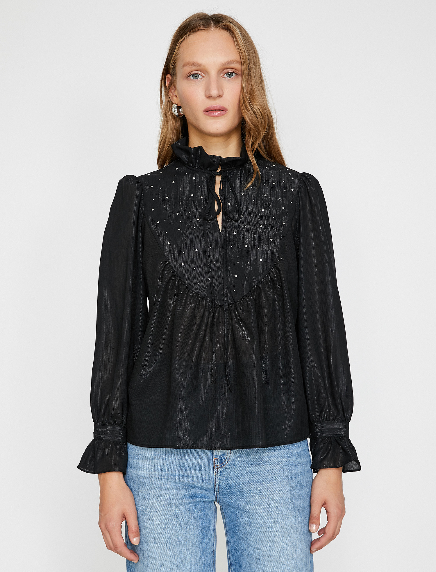 

Блузка Koton 0KAK68822PW-999 40 Black