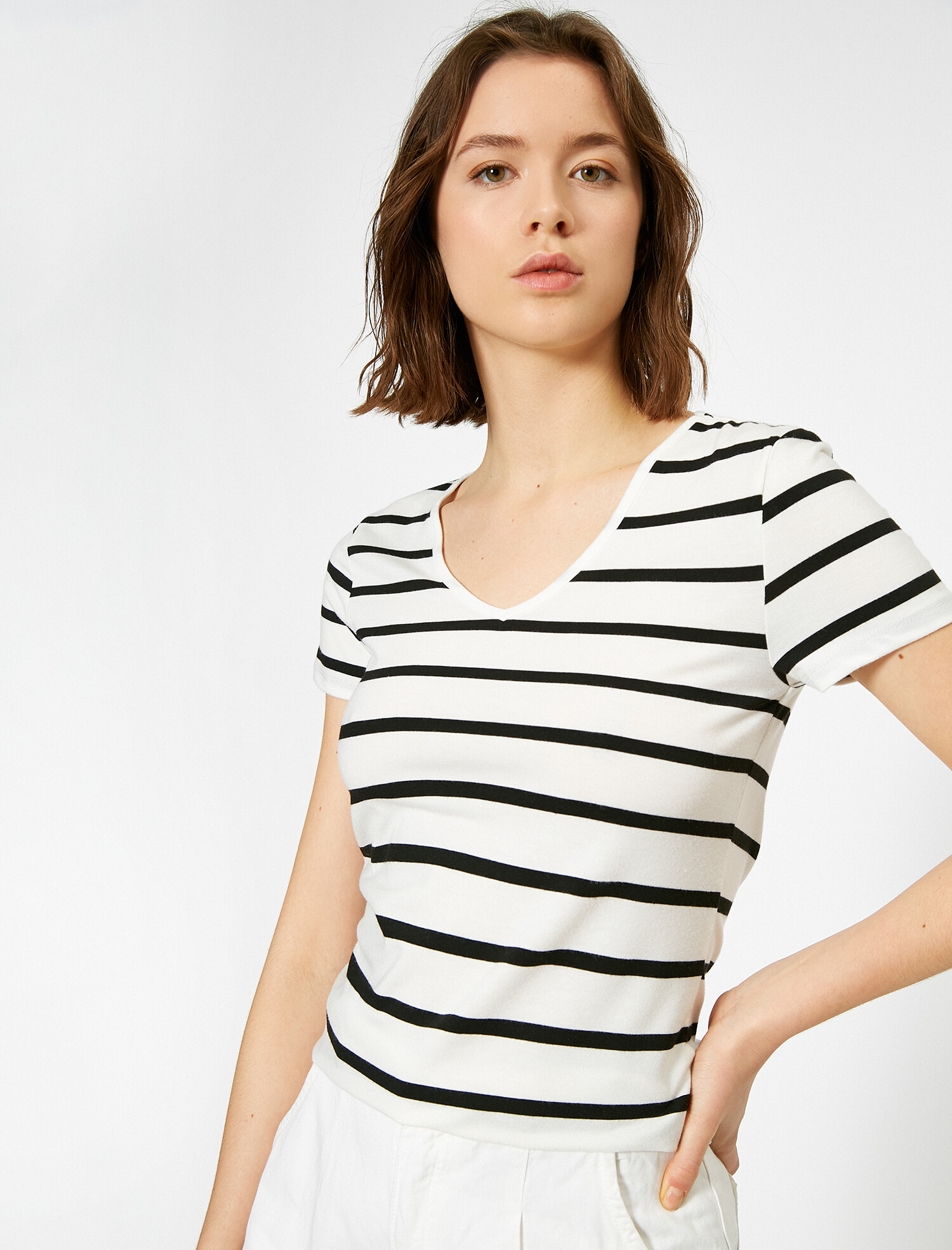 

Футболка Koton 0KAK13401YK-91L S Black Stripe