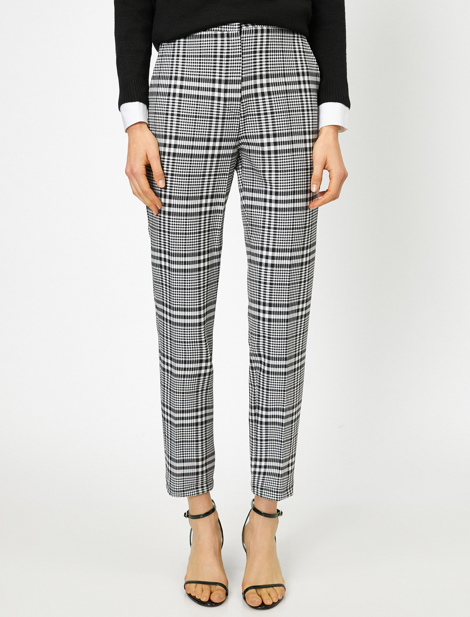 

Брюки Koton 0KAK42228UW-T85 42 Black Check