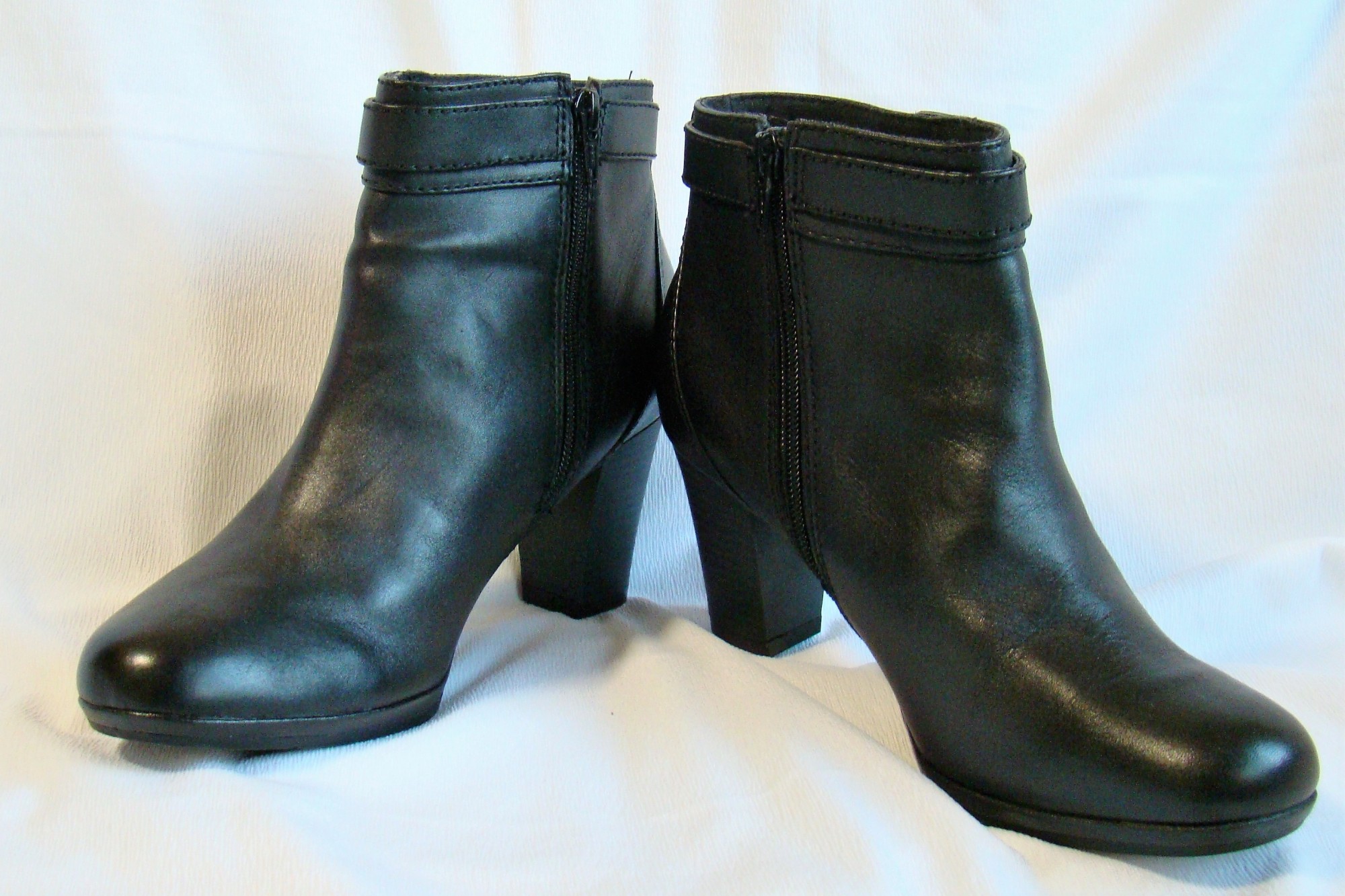 

​Ботинки женские демисезонные Clarks 38р UK5В черные 20-00424
