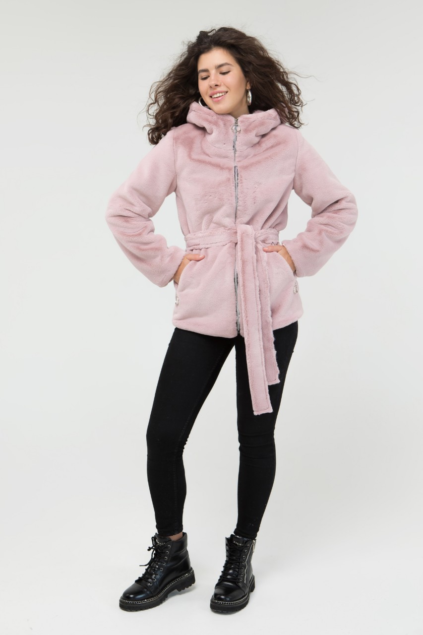 

Fashions • Полушубок Венера Fashions 48 пудра (025)