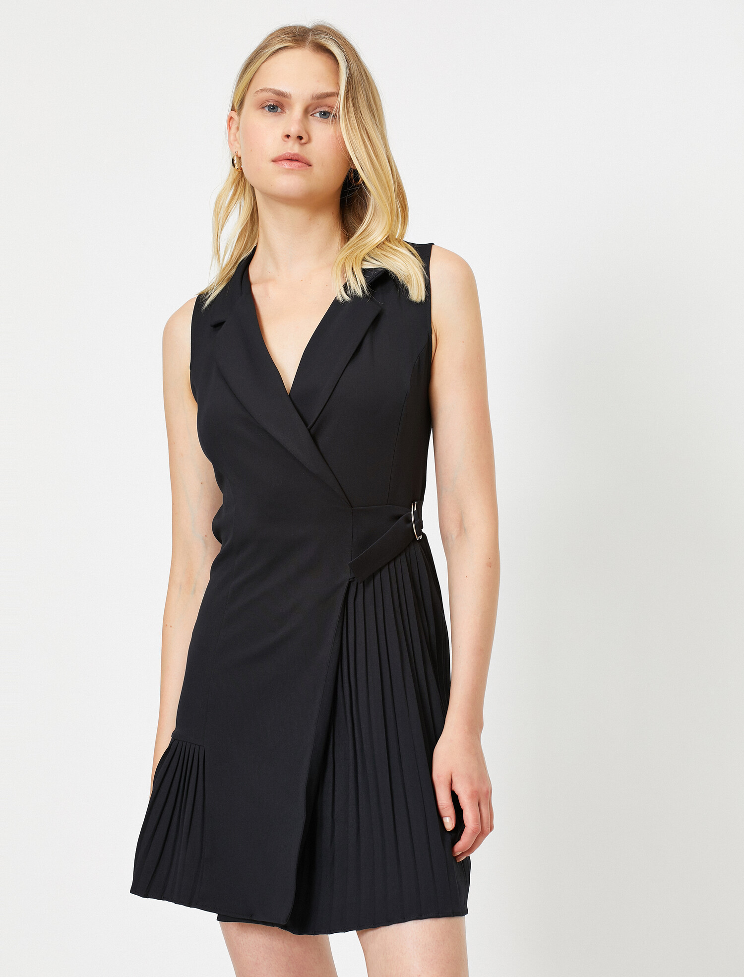 

Платье Koton 0KAK83259EW-999 36 Black