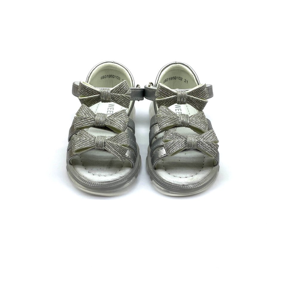 

Босоножки для девочек Weestep Gift 21 13,5 см Silver 50102
