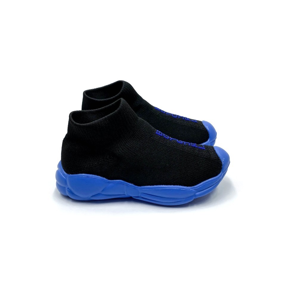 

Кроссовки для мальчиков QQ BG 27 17.5 см Black/Blue В1956