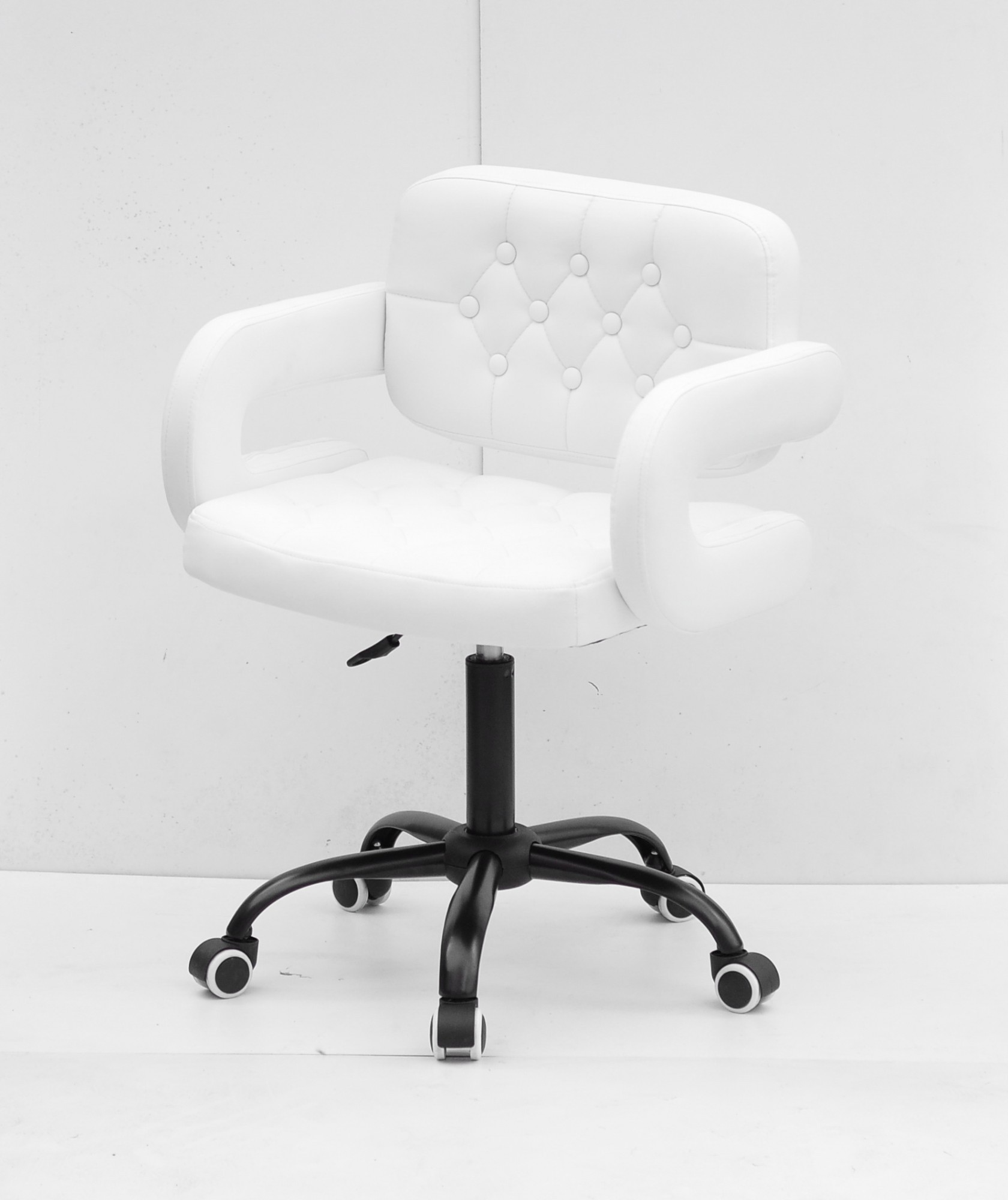 

Кресло офисное Onder Mebli GOR ЭК БЕЛЫЙ BK - OFFICE