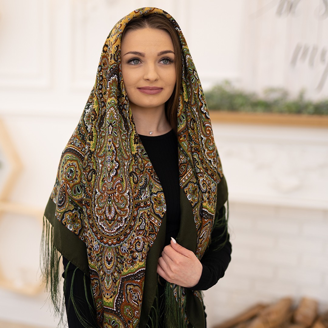 

Зелёный павлопосадский шерстяной платок Регина 1213.5