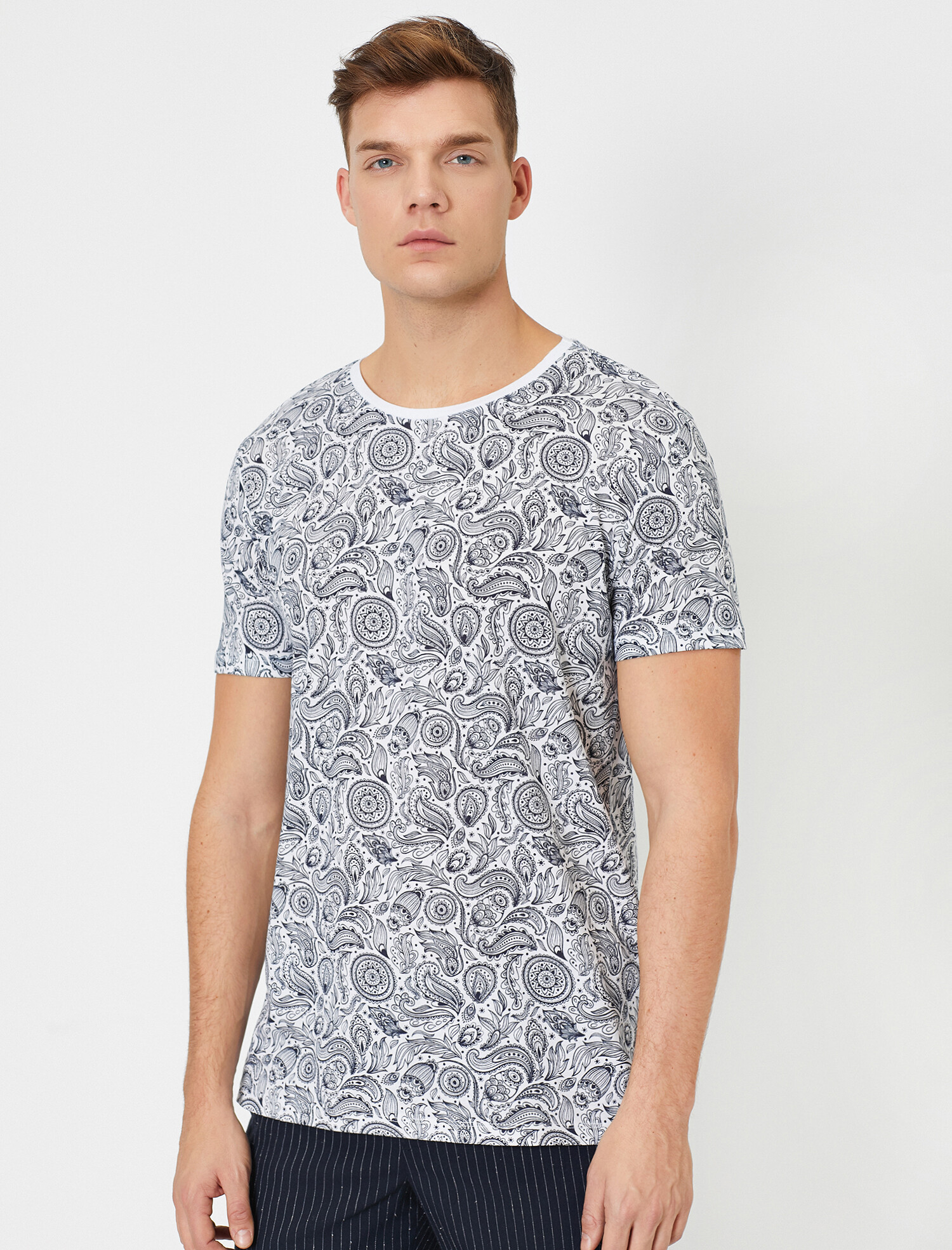 

Футболка Koton 0YAM11326CK-650 M Blue Design