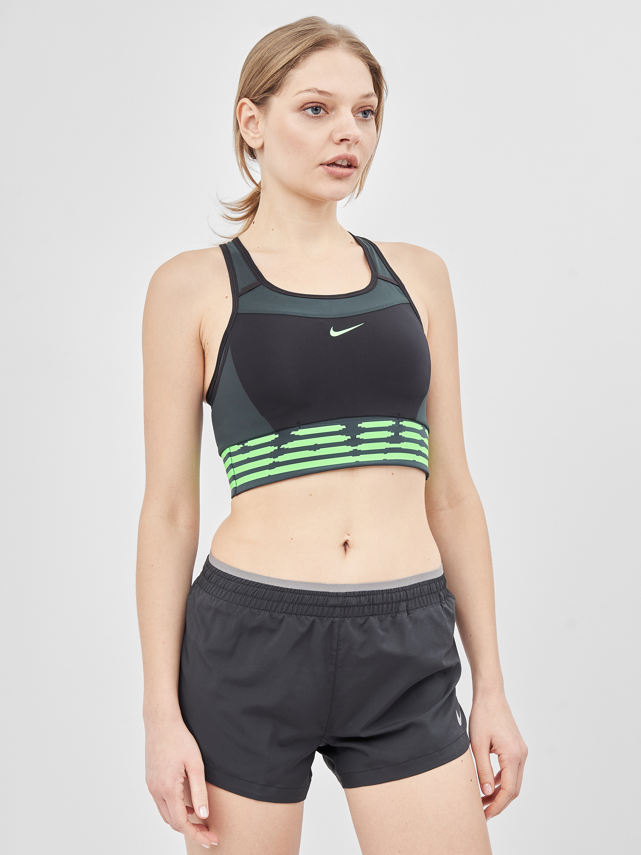 

Спортивный топ Nike Swoosh Naija Pocket Bra CV0272-010 S