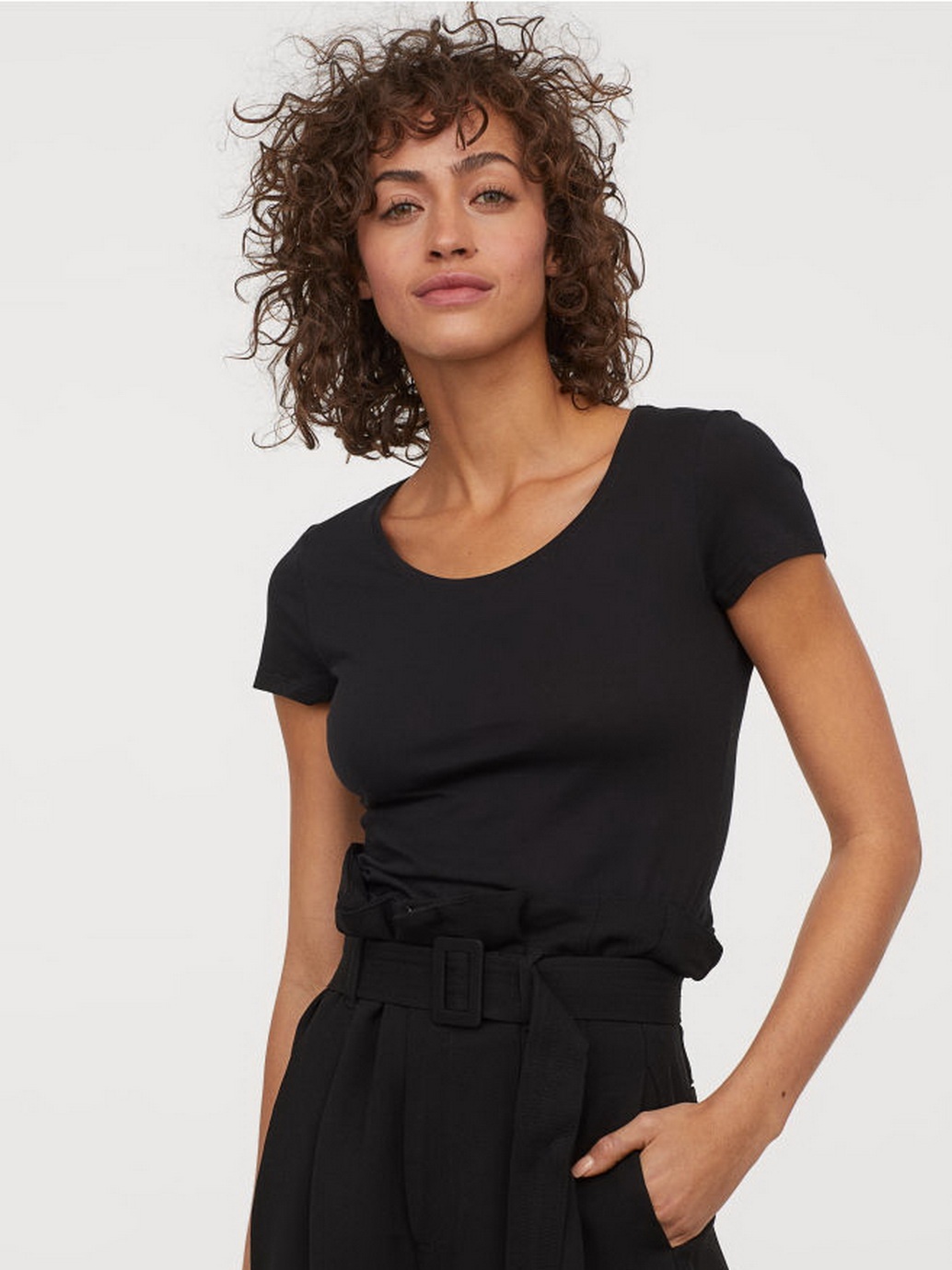 

Футболка H&M 0651456-8 S Черная