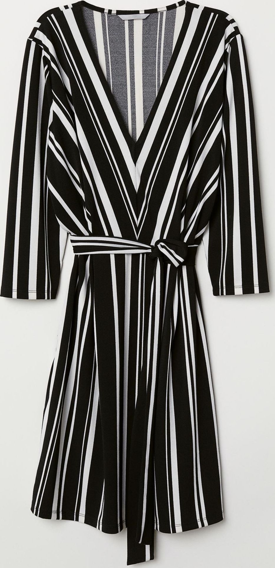 

Платье H&M 6129358-AAMY L Черное с белым