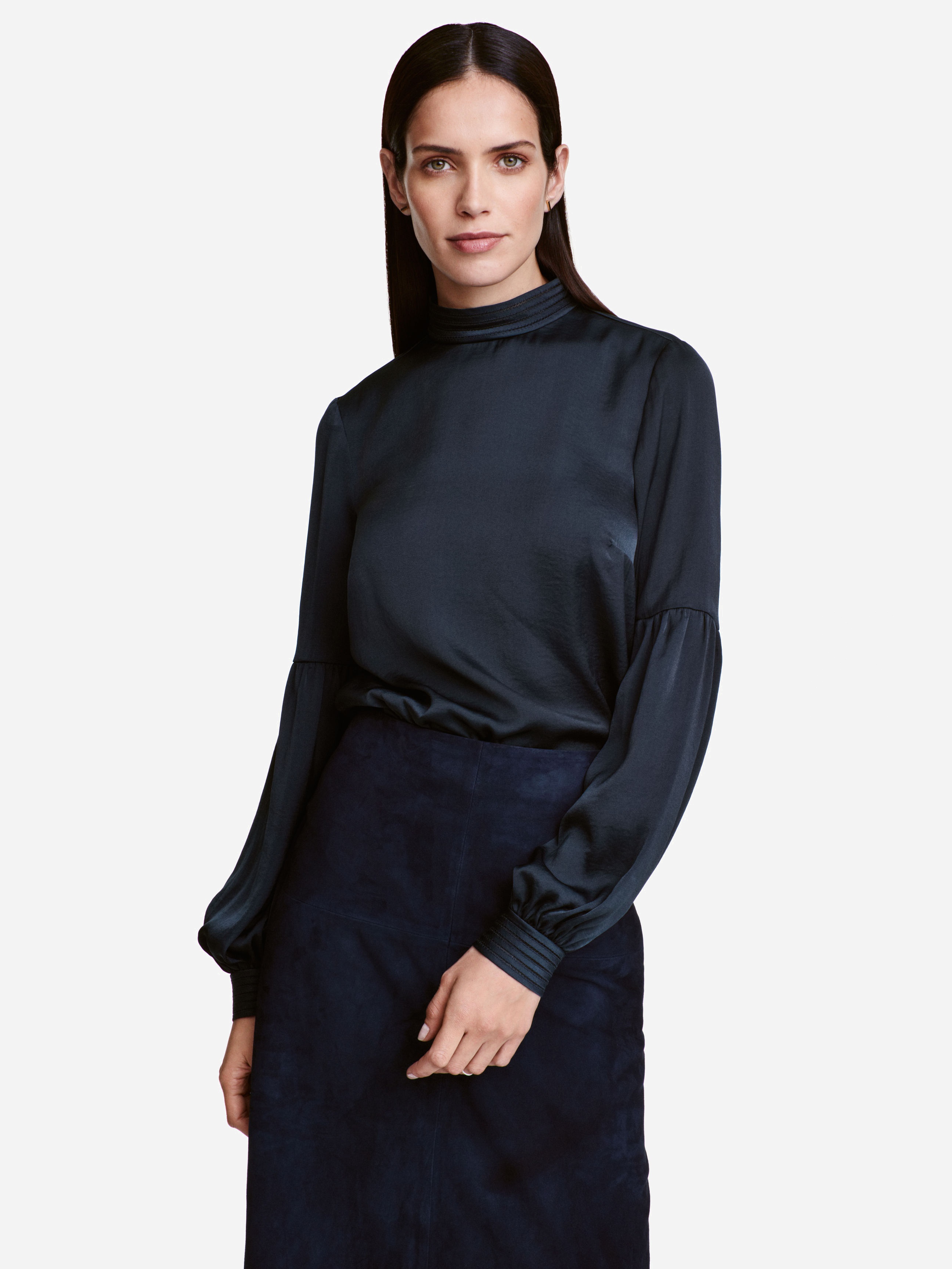 

Блузка H&M 4334624-AAQJ 32 Темно-синяя