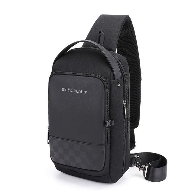 

Рюкзак с одной лямкой (кросс боди) Arctic Hunter XB00105 с USB объем 5л. Черный (2262)