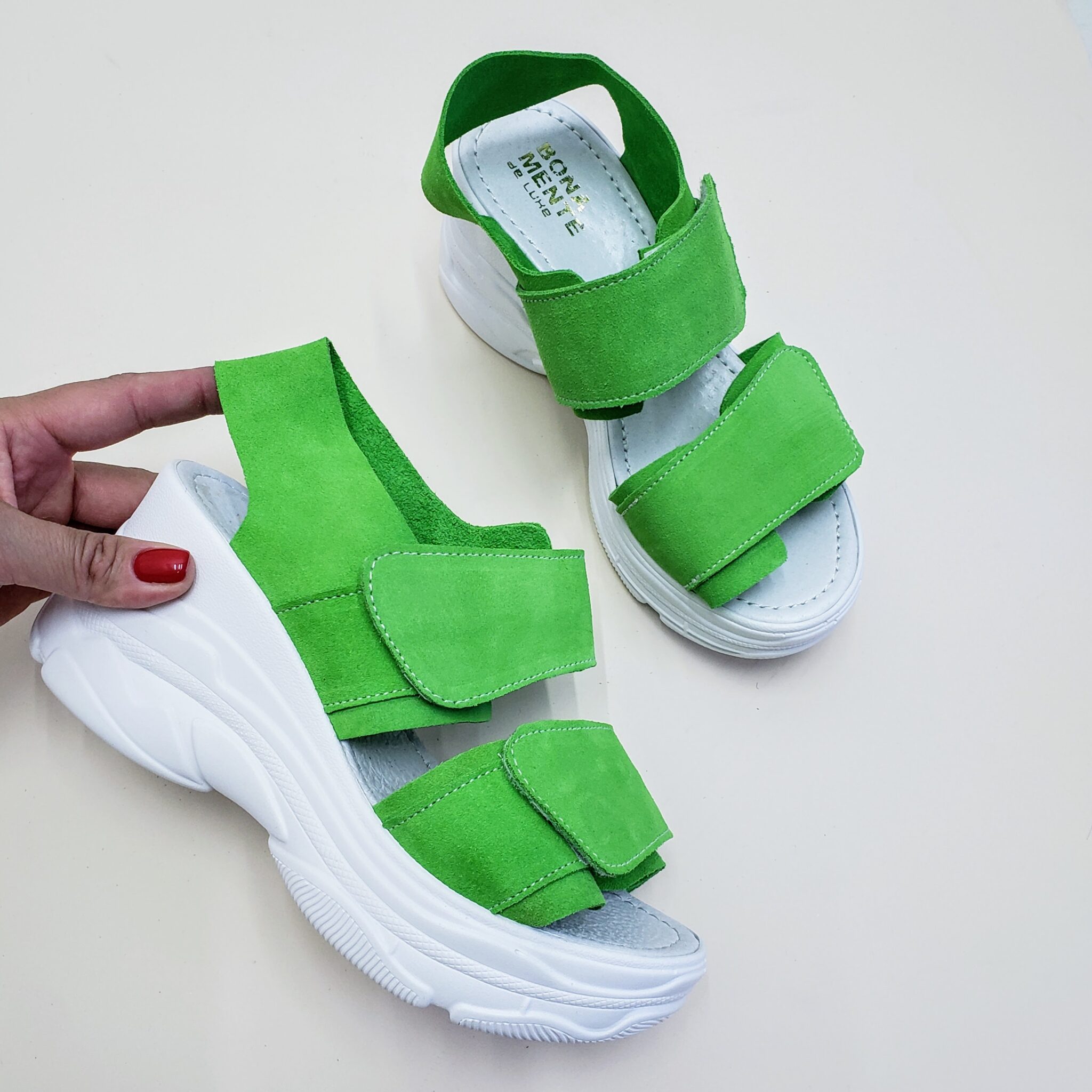 

Замшевые босоножки COMFORT цвета яблоко 39-24,5 (4116 - 21646)