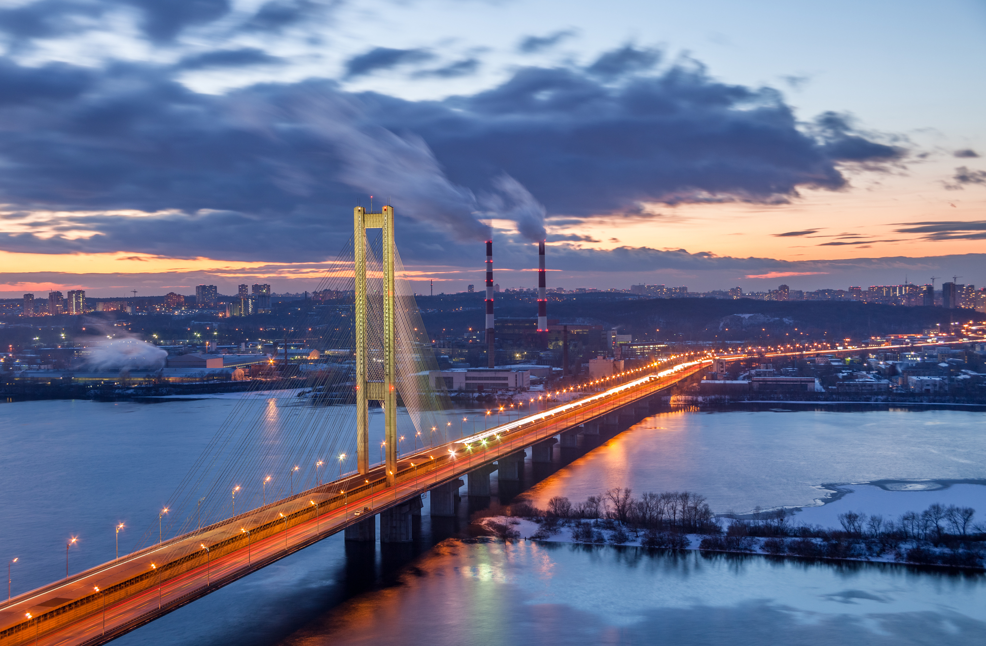 

Фотообои Архитектура 'Мост с подсветкой' (3552) , Песок