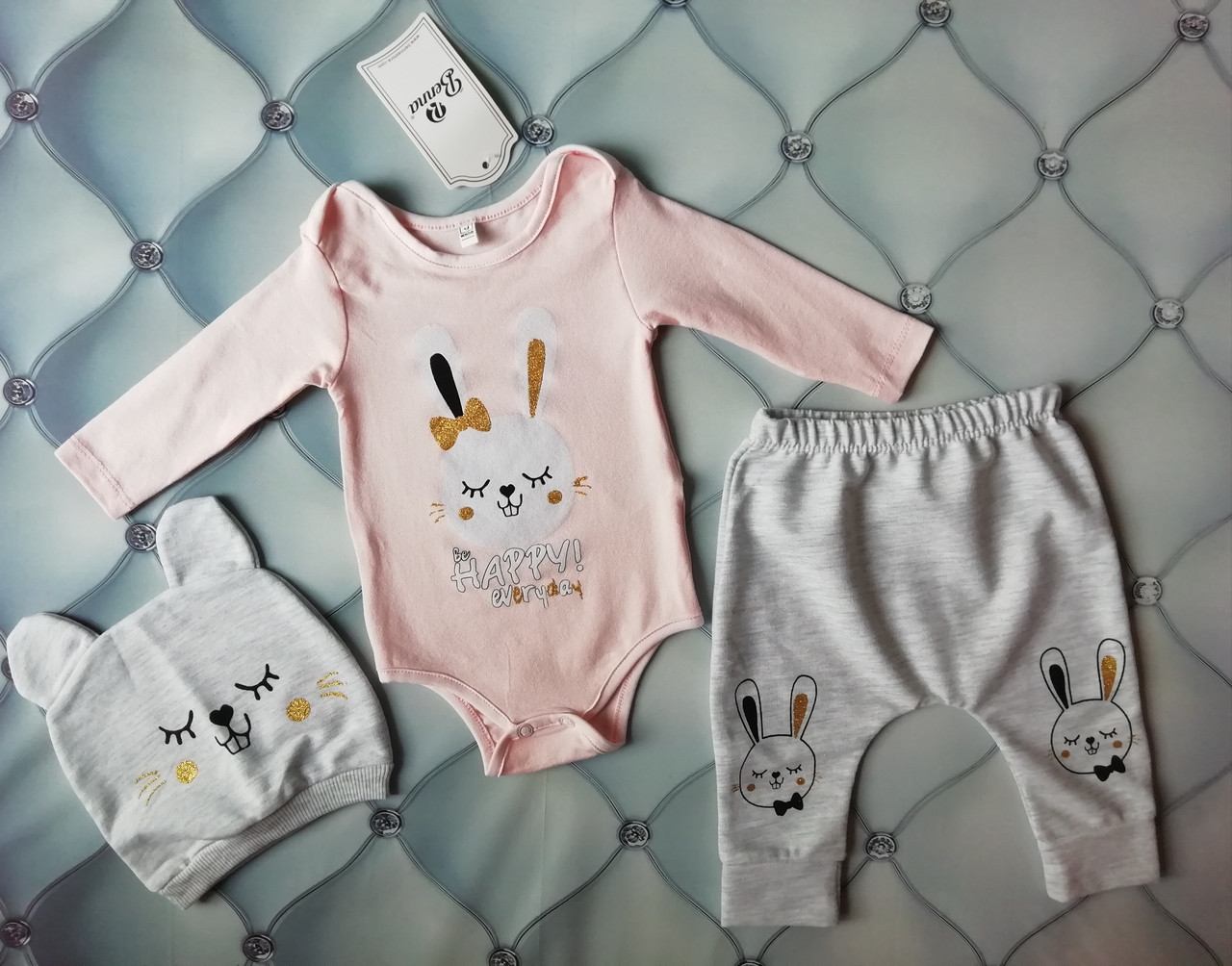

Костюм девочке с бодиком Зая Benna Kids 74 см. розовый с серым