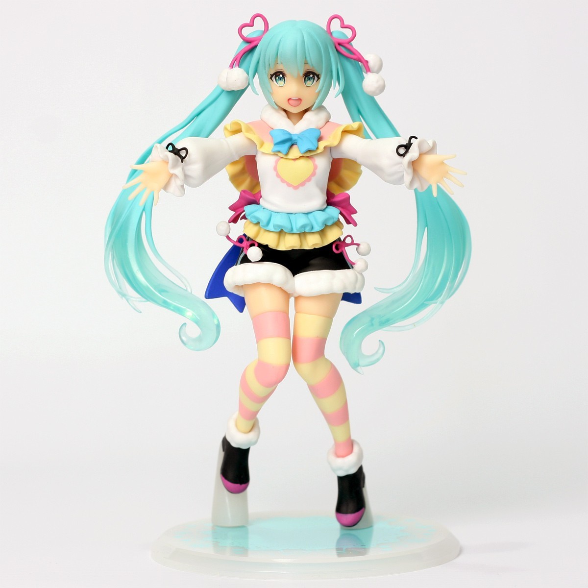 

Коллекционная аниме-фигурка Taito Vocaloid - Miku Hatsune Winter Image 18 см