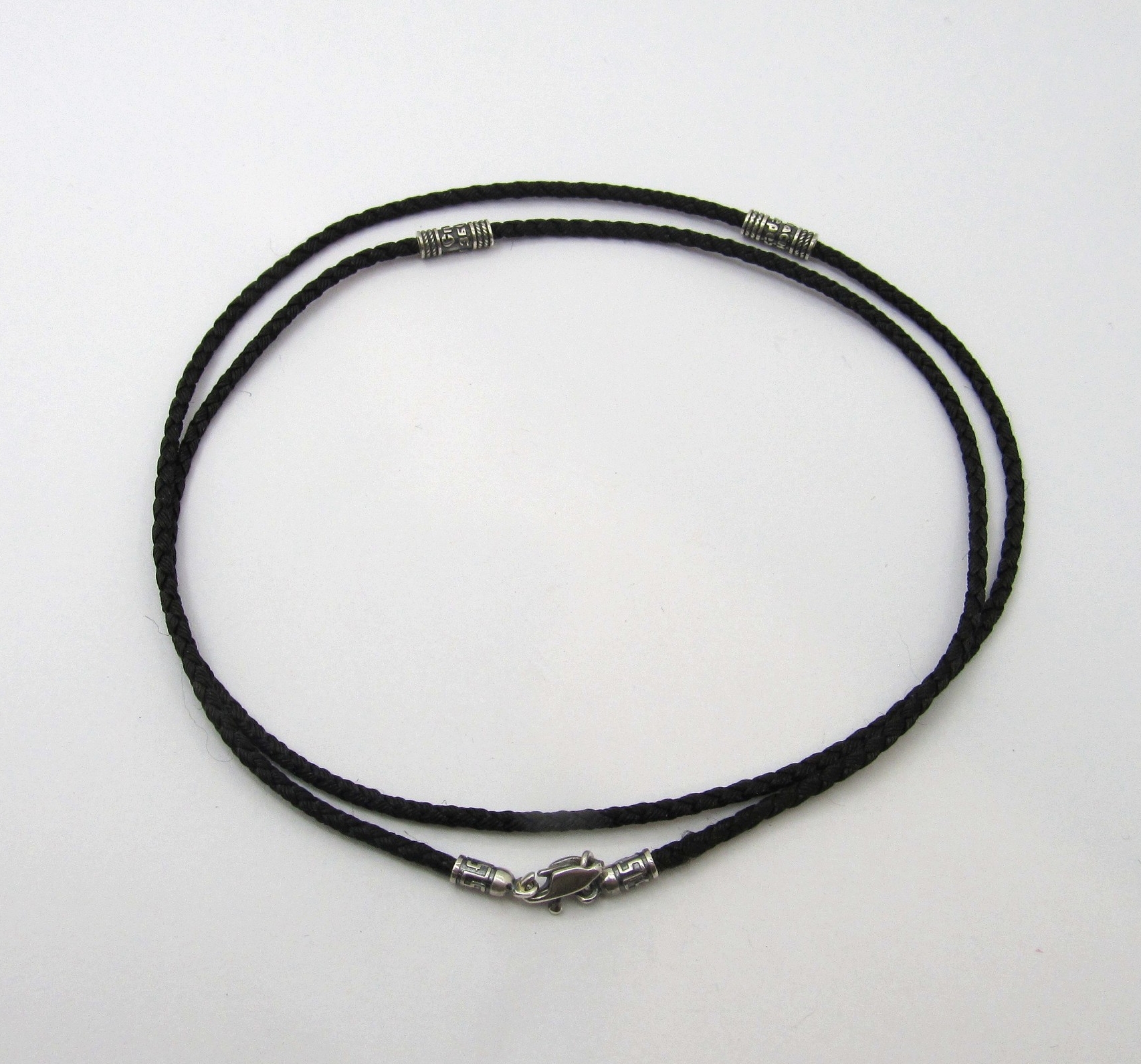 

Шнур шелковый с серебряным замком SilverArtisan 1.71435 55 размер