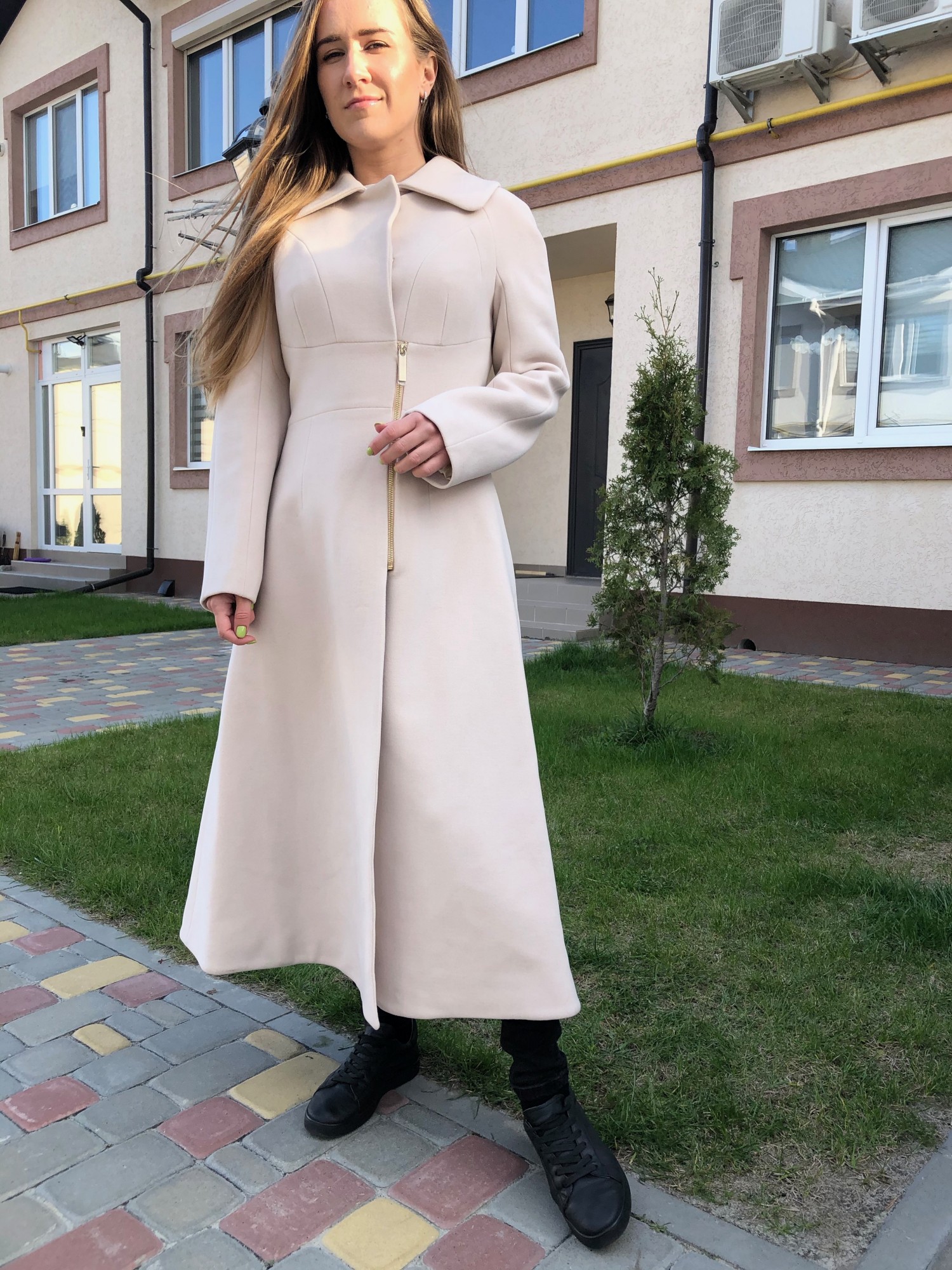 

Женское пальто Albanto 200R12W S Молочное