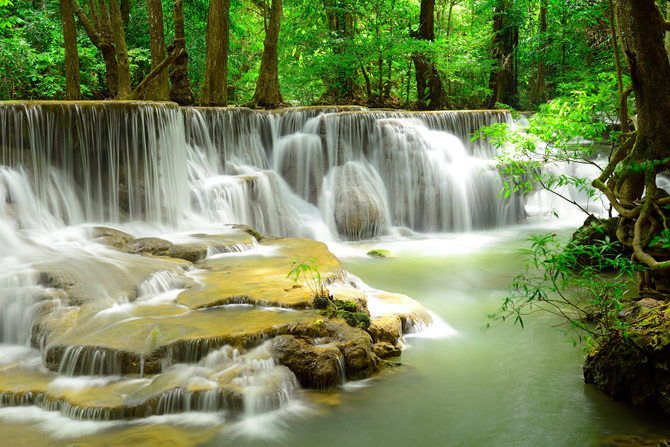 

Фотообои Природа 'Быстрый водопад' (2284) , Классик