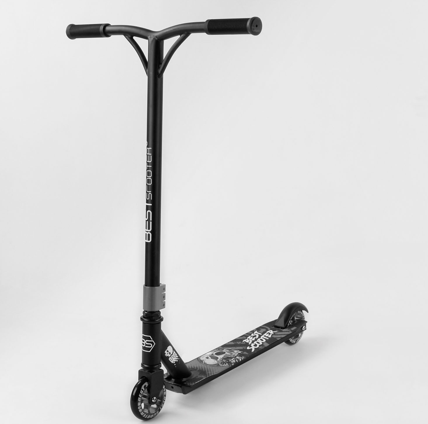 

Самокат трюковый 30903 Best Scooter алюминиевый диск и дека черный