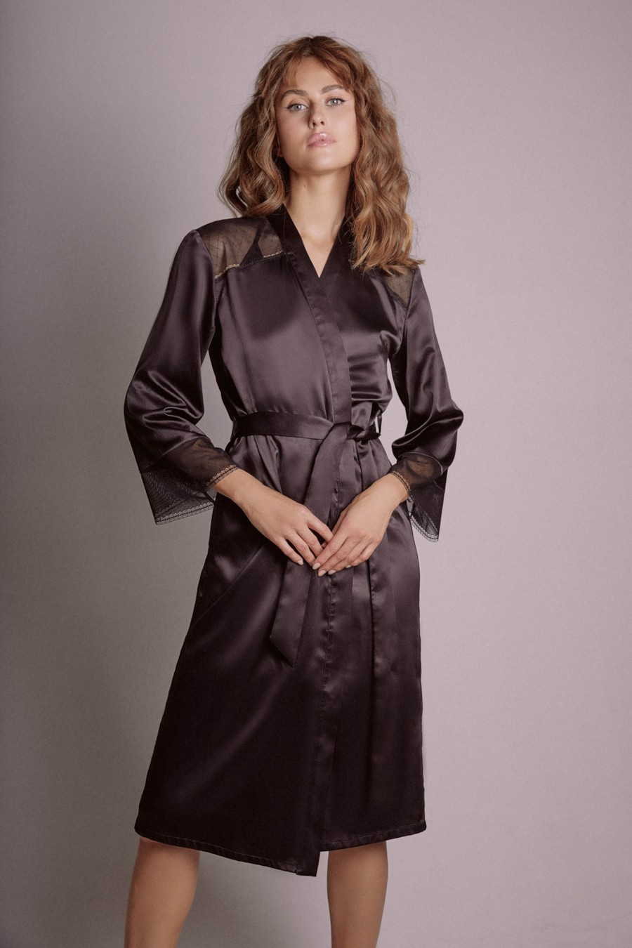 

Халат Anabel Arto (XXL) черный, Халат Anabel Arto 50(XXL) черный