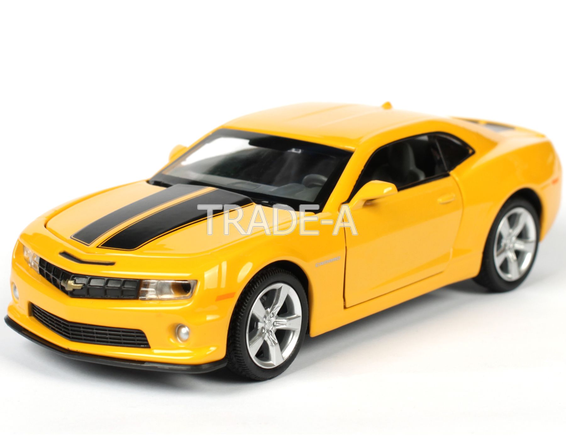 

Машинка Автопром 68335 Chevrolet Camaro SS 2013 1:32 желтый