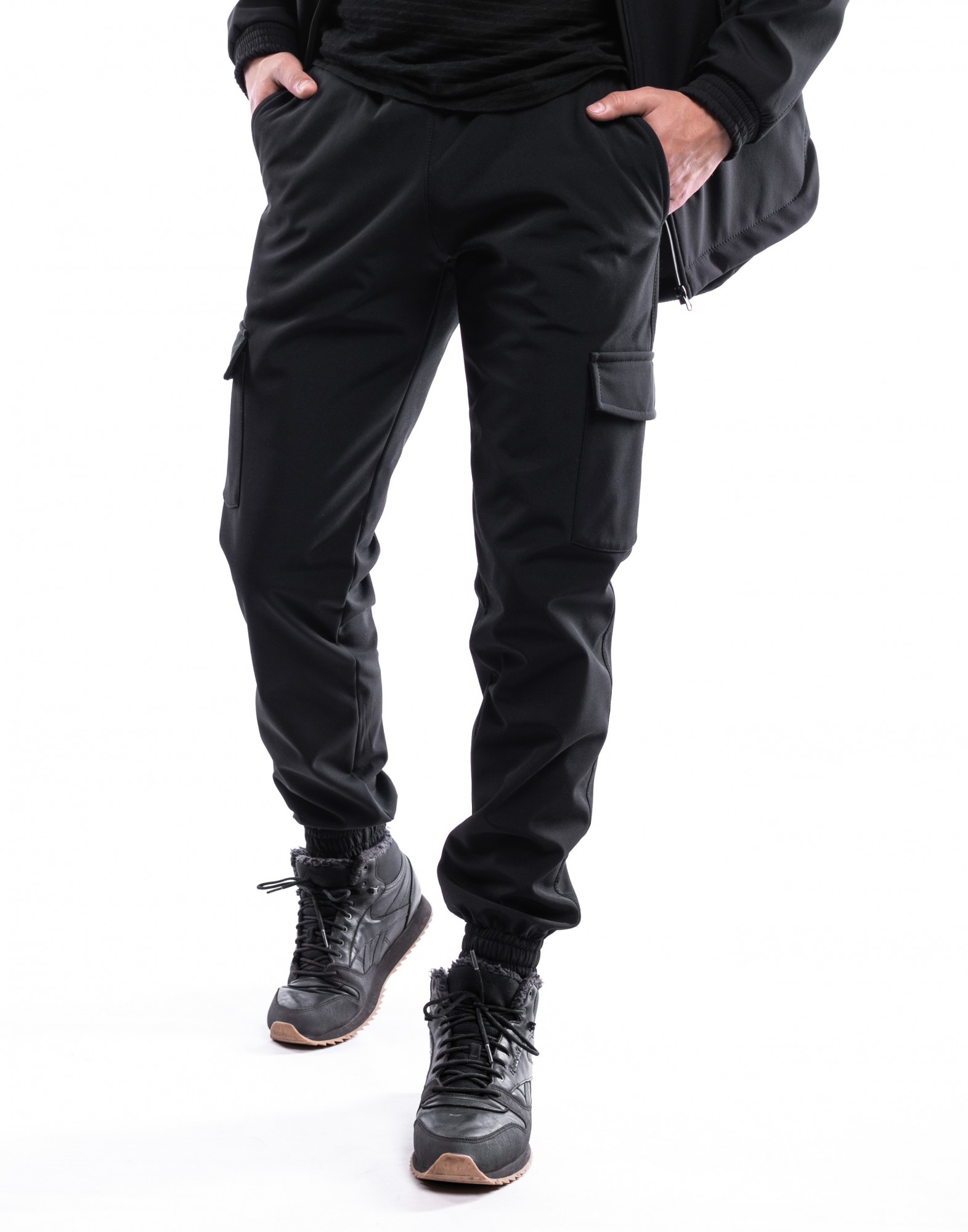 

Теплые штаны Intruder SoftShell черные L