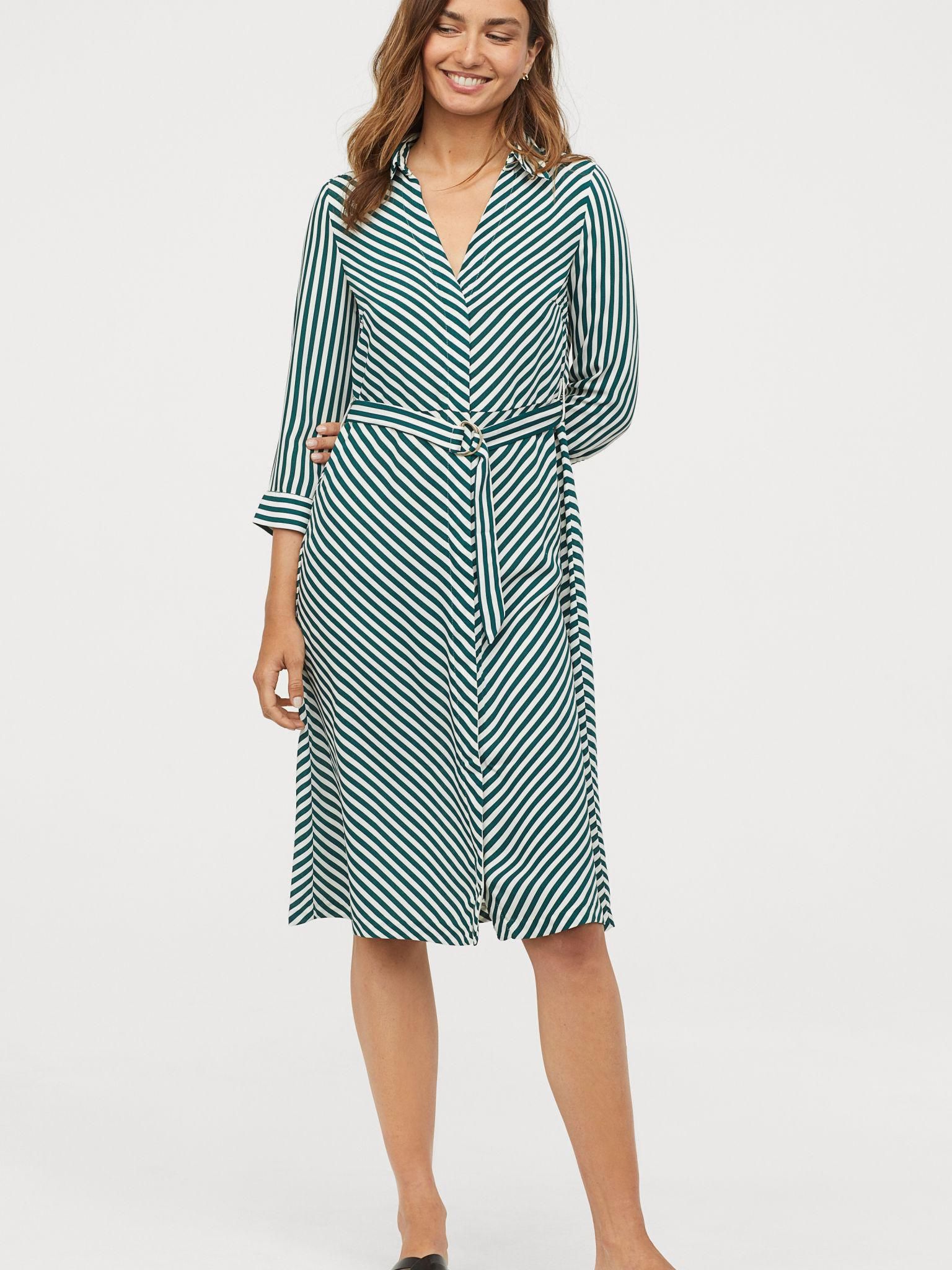 

Платье H&M 6372830-AAUT 40 Белое с темно-зеленым