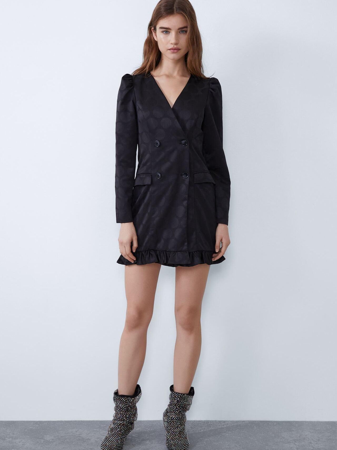 

Платье Zara 7385/321/800-AAAD S Черное