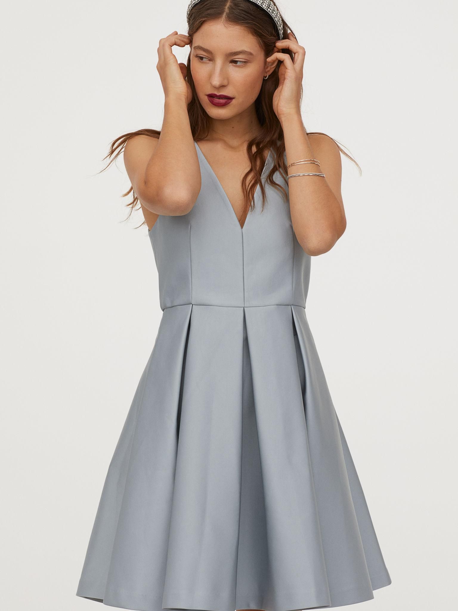 

Платье H&M 7206540-ACUP 38 Голубое