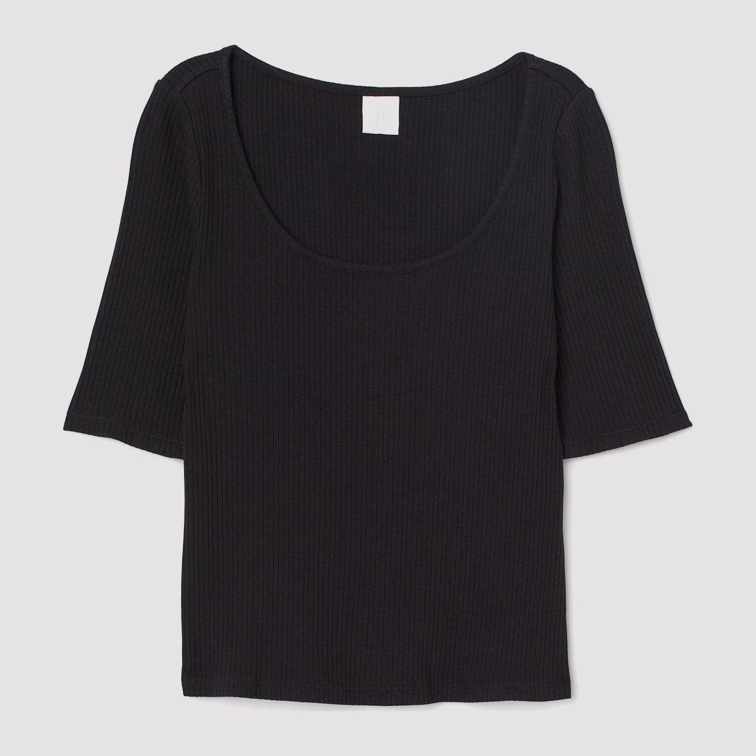 

Футболка H&M 8098740-AAAD M Черная