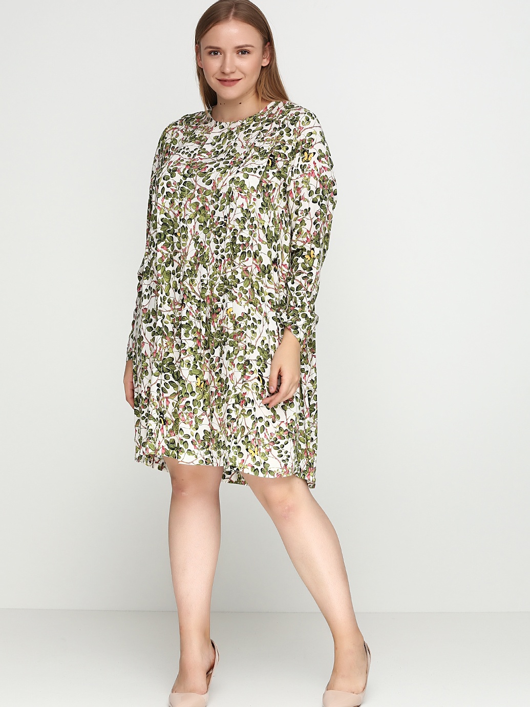 

Платье H&M 5954877 38 Белое с листьями