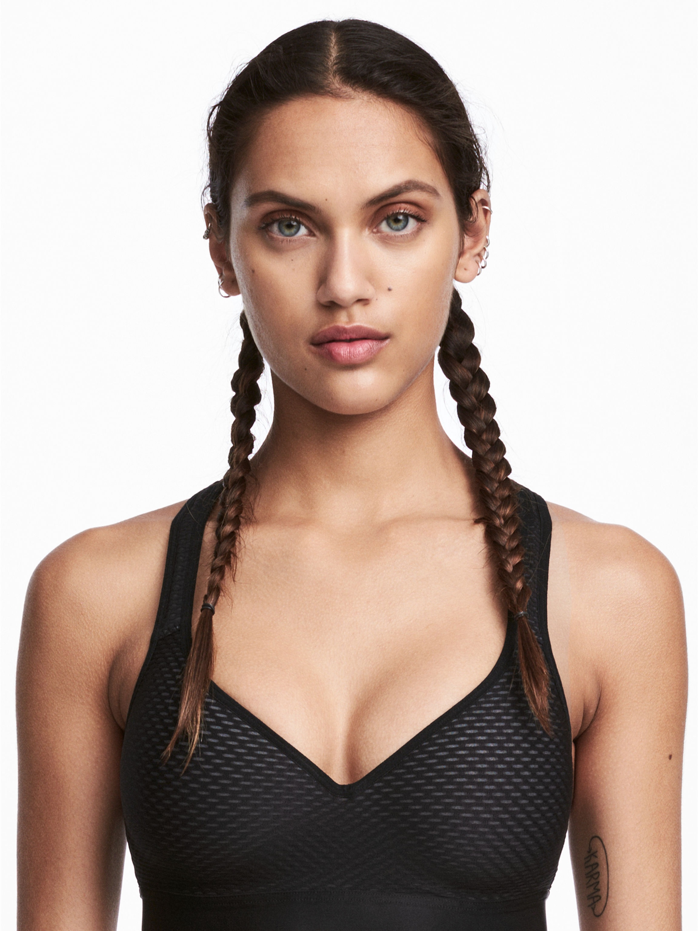

Спортивный топ H&M 4934206 XS Черный