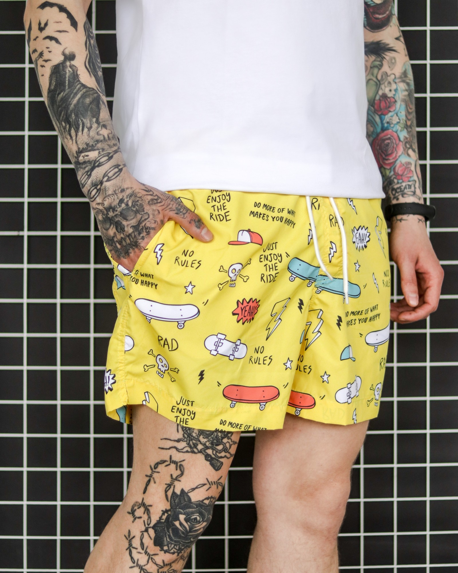 

Мужские пляжные шорты для плаванья с принтами .VDLK Skate Yellow L желтые