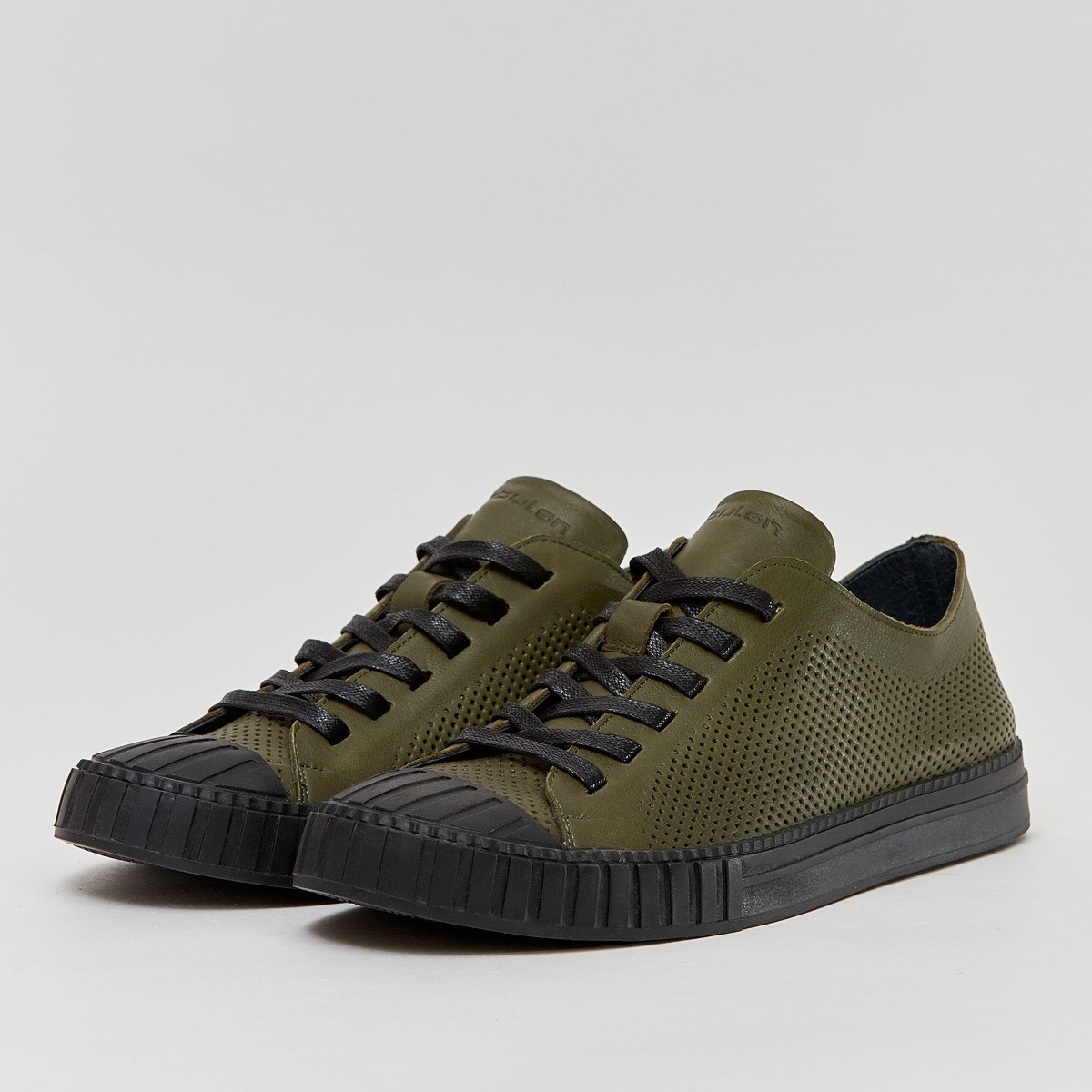 

Перфорированные кеды из натуральной кожи Nikitskiy Shoes Монтана 28 PN 45 хаки
