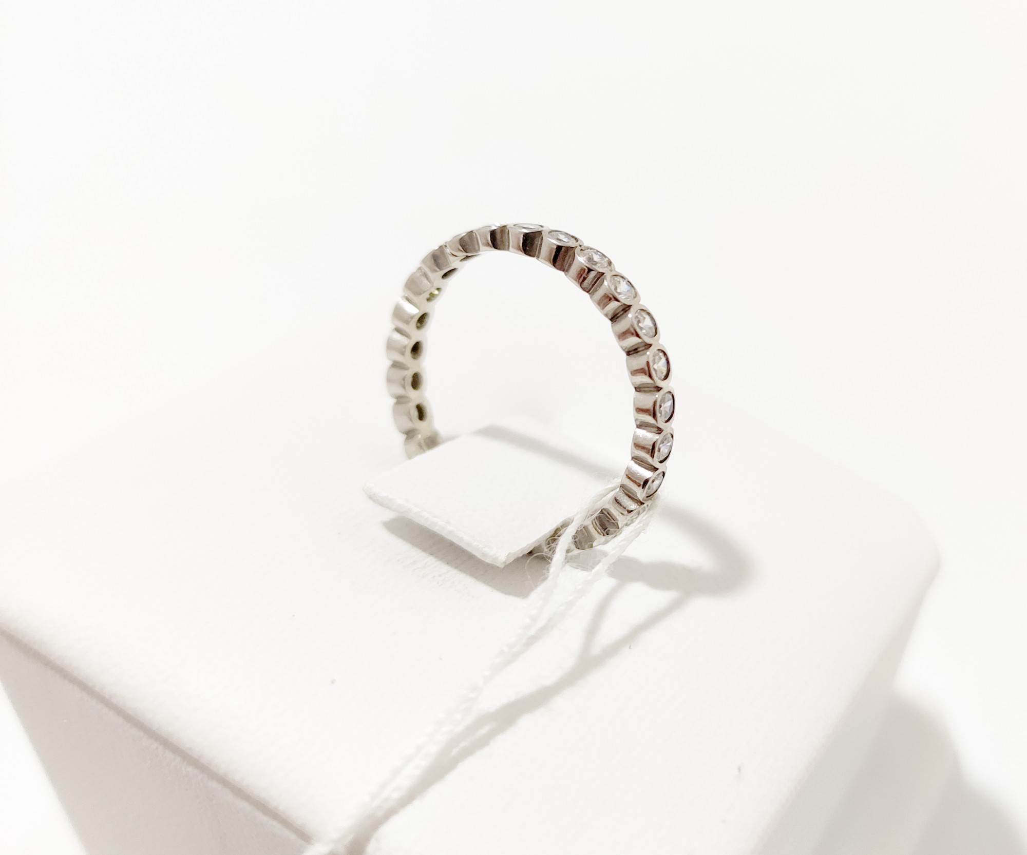 

Серебряное кольцо 3884 ИЖ с россыпью куб. циркония