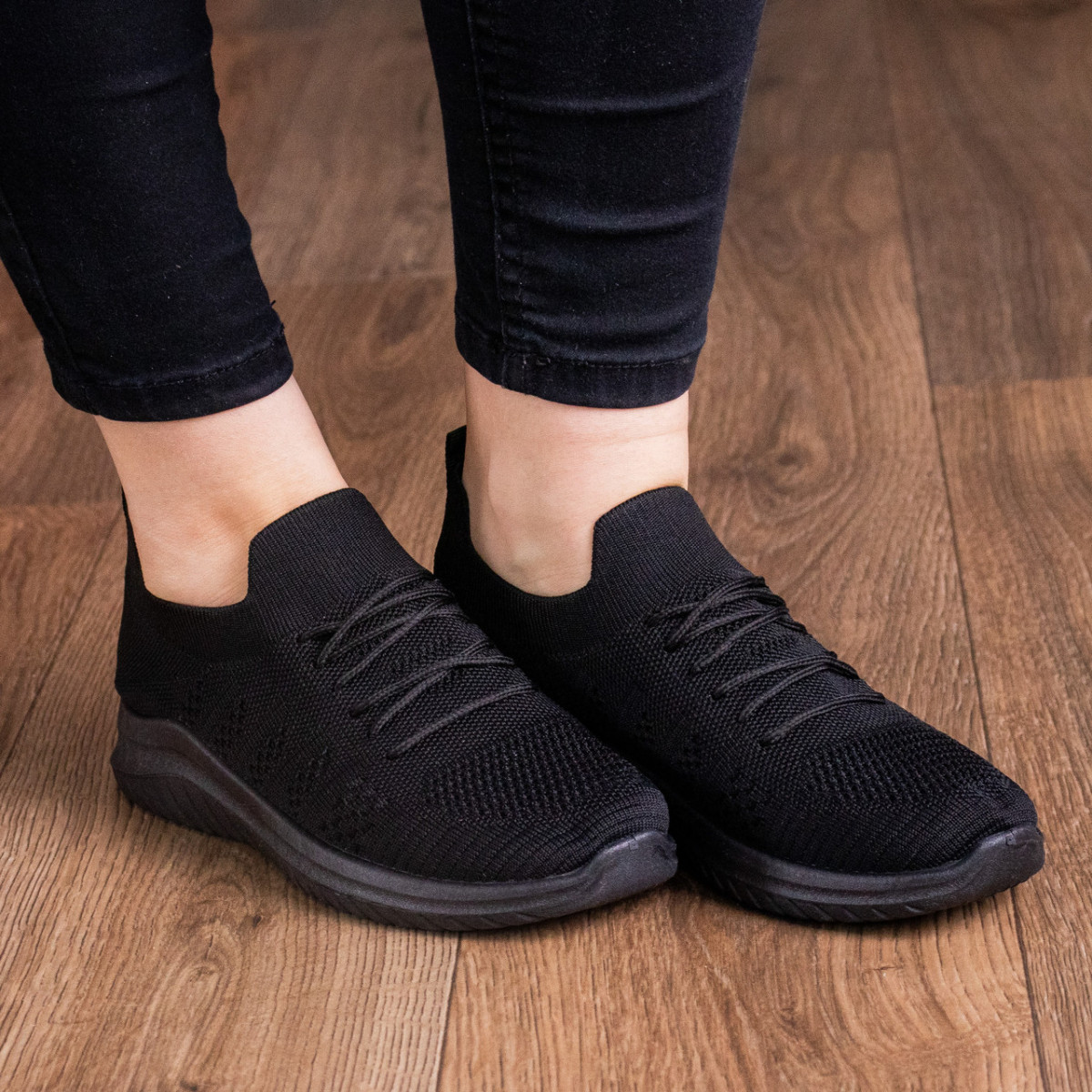 

Кроссовки женские Shoes Onyx 2889 38 размер 24.5 см Черный