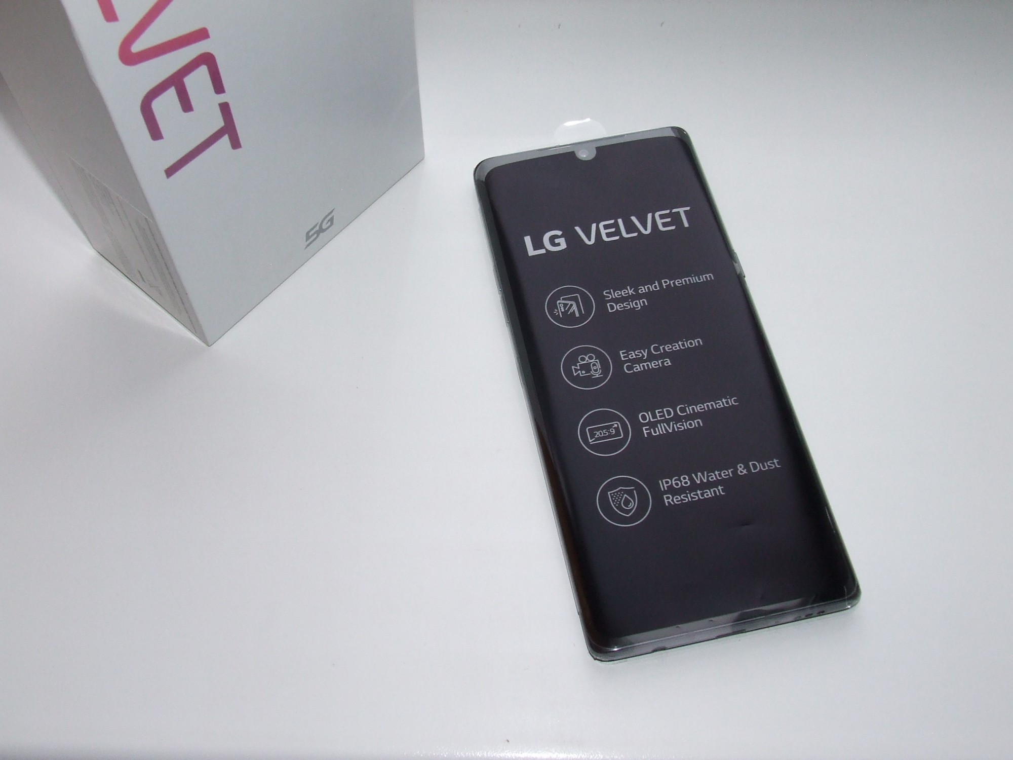 

Смартфон LG Velvet LM-G900EM 6/128Gb Grey Single Sim