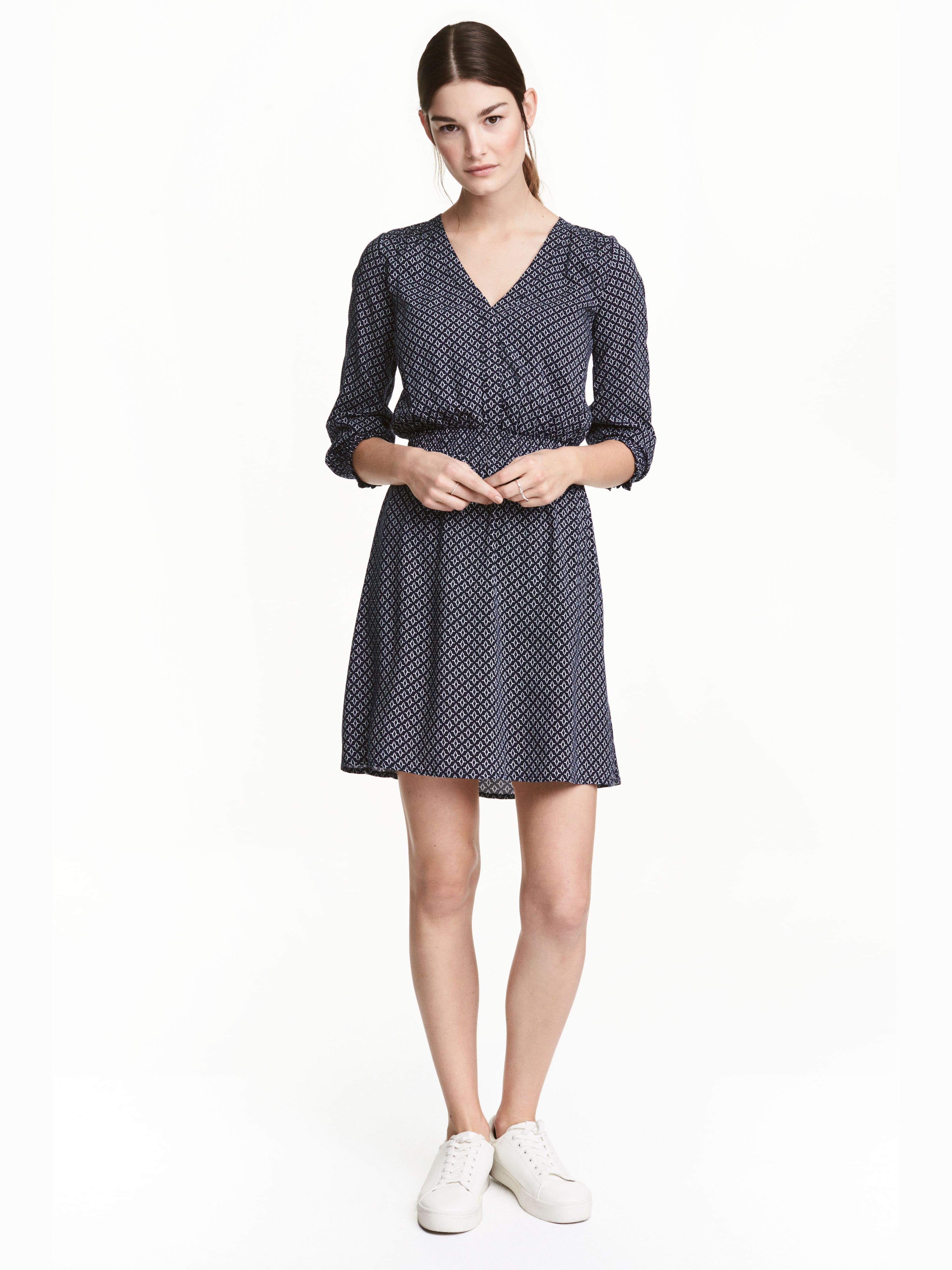 

Платье H&M 4755475-AANV M Темно-синее с белым