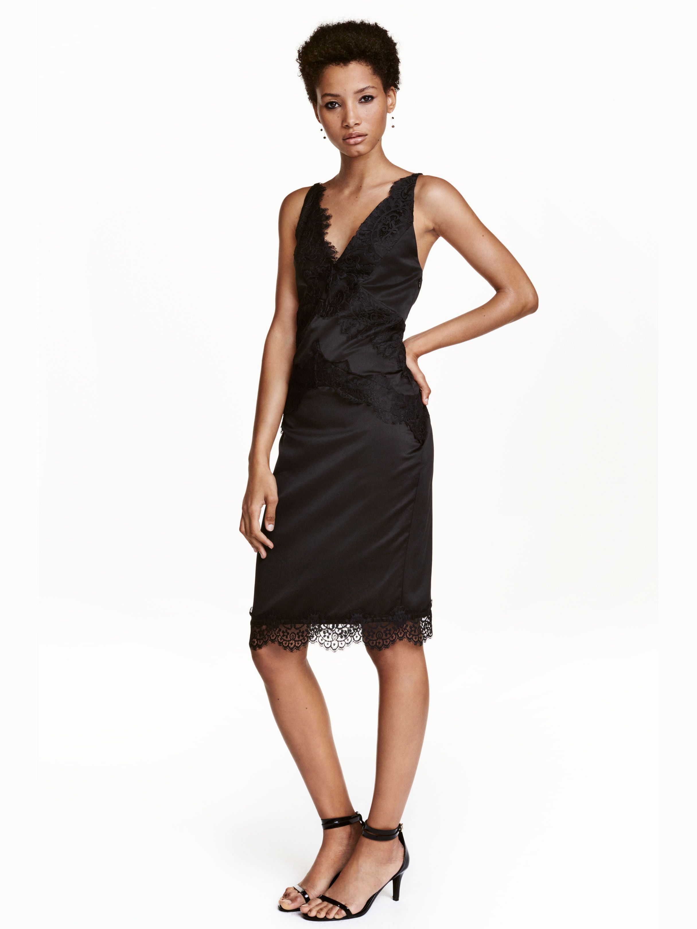 

Платье H&M 4133924-AAAD 36 Черное
