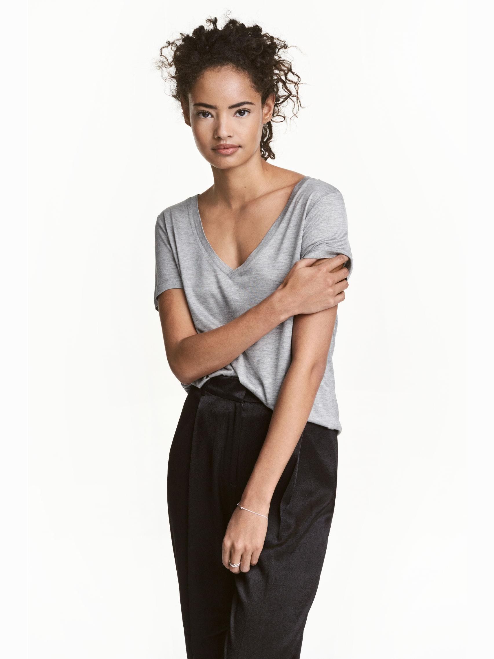 

Футболка H&M 2576675-ABKU M Серая